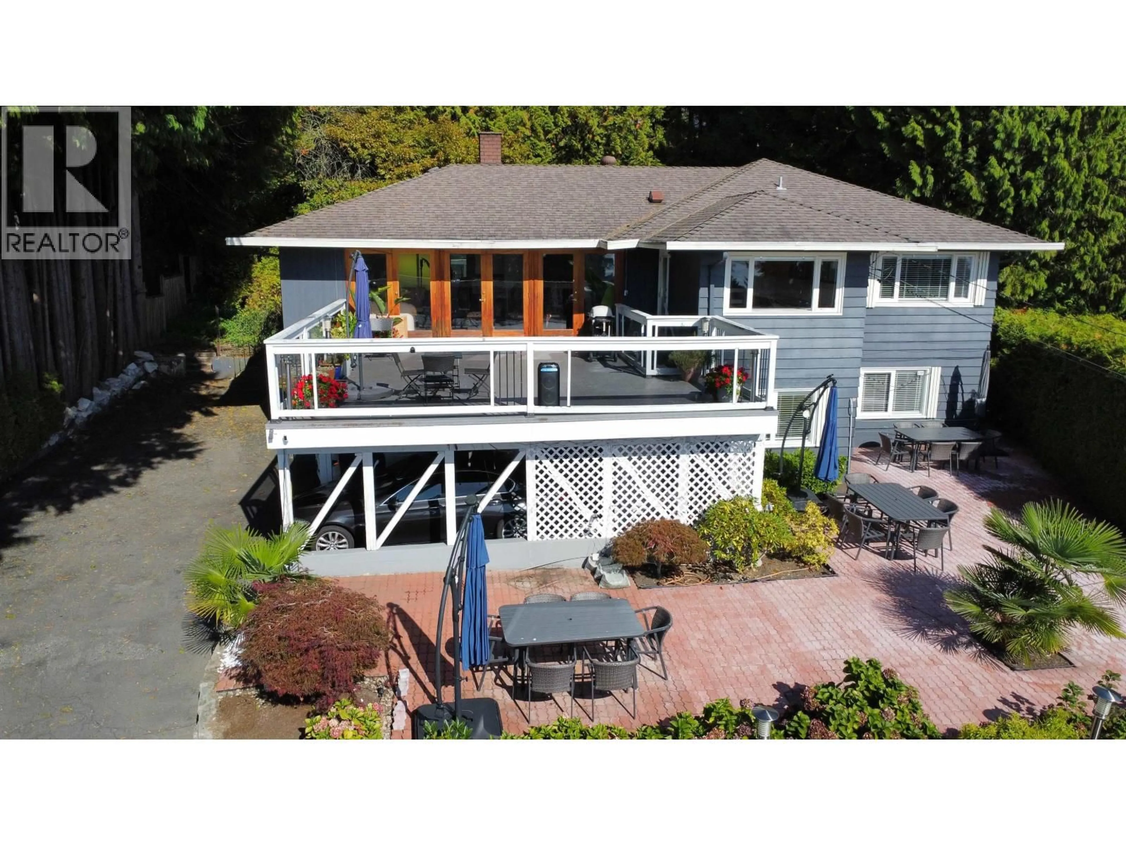 A pic from outside/outdoor area/front of a property/back of a property/a pic from drone, water/lake/river/ocean view for 1249 NEPAL CRESCENT, West Vancouver British Columbia V7T2H4