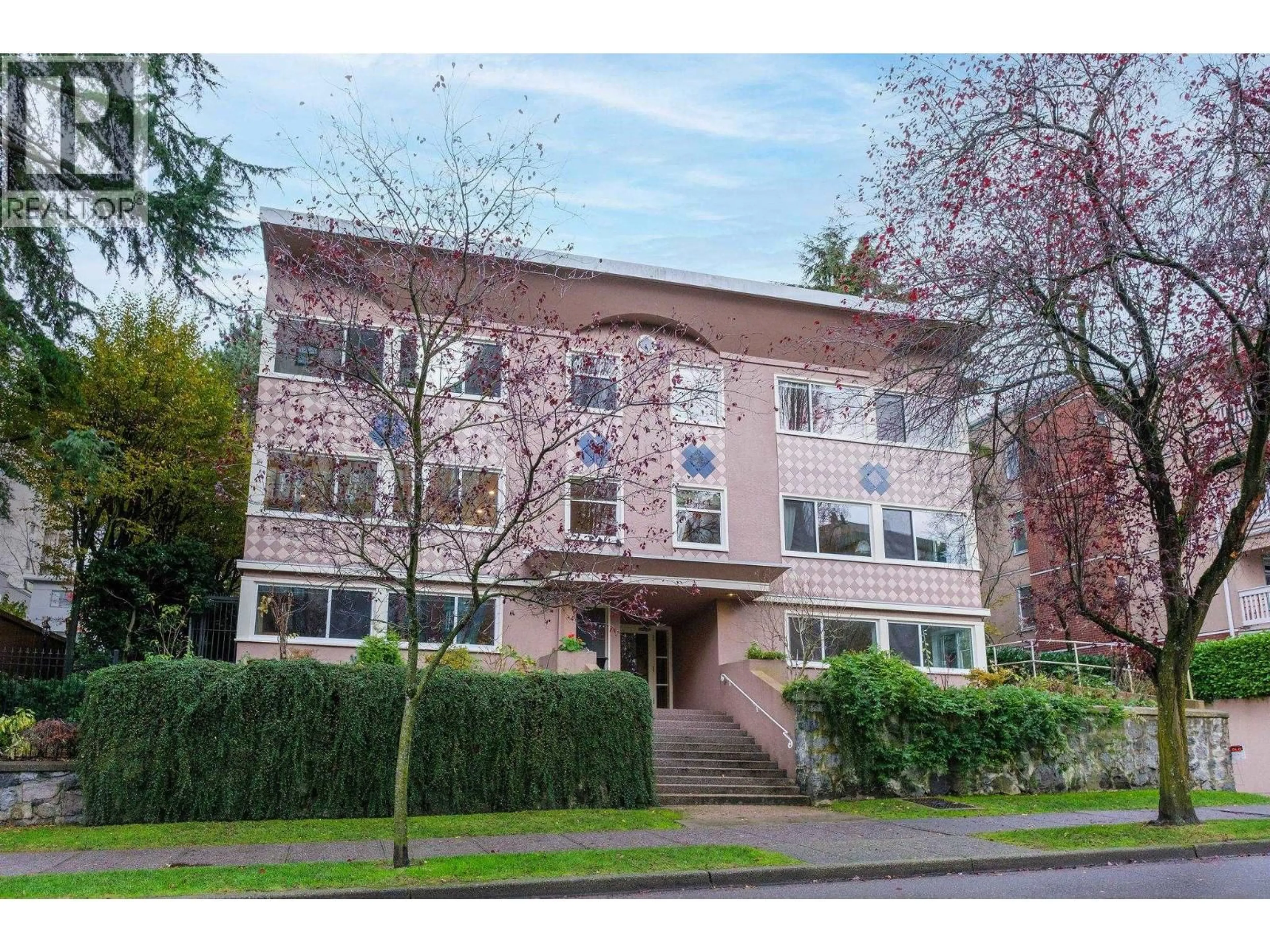 Unknown for 203 - 1878 ROBSON STREET, Vancouver British Columbia V6G1E3
