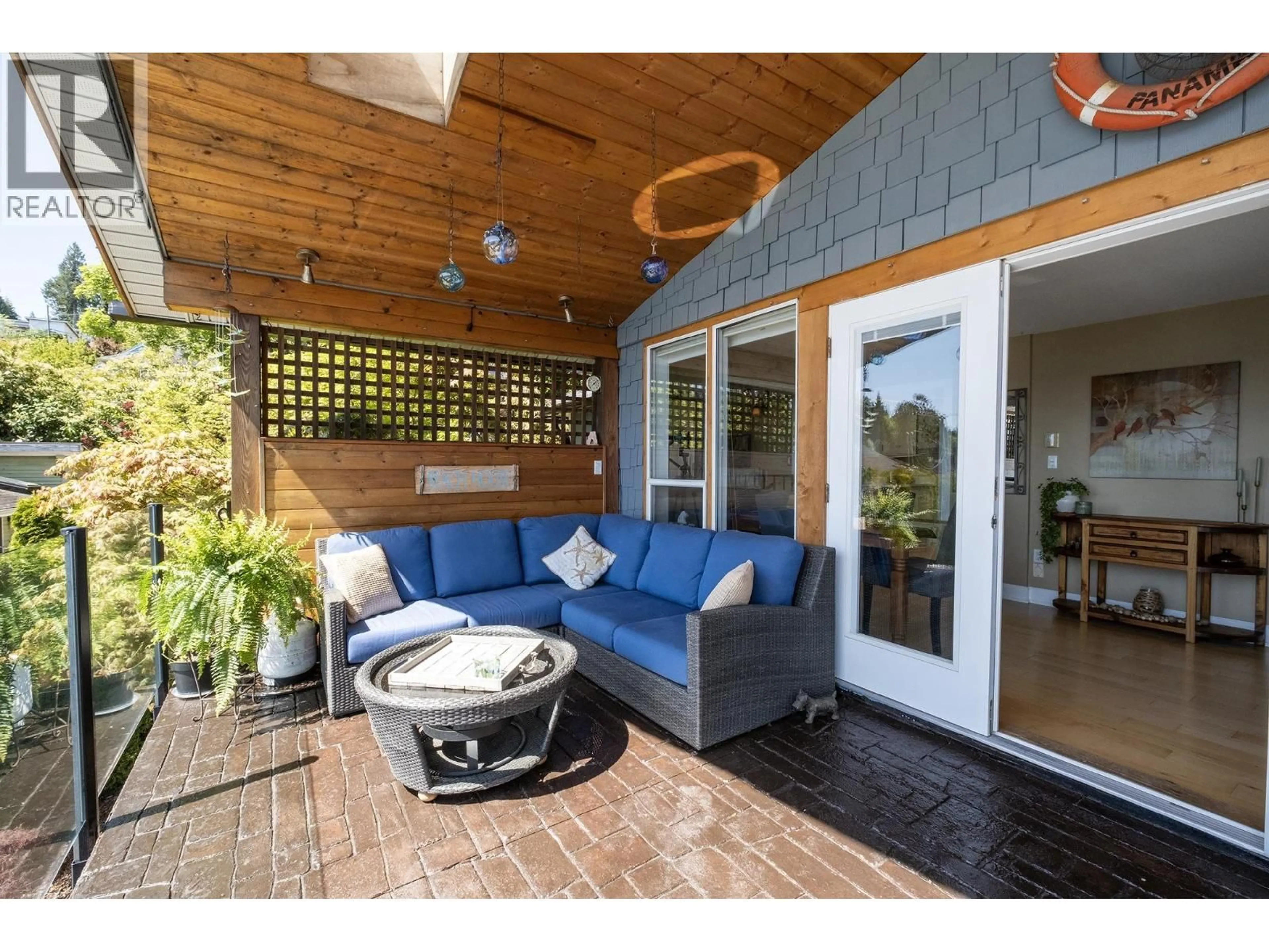 Patio, water/lake/river/ocean view for 454 CENTRAL AVENUE, Gibsons British Columbia V0N1V1