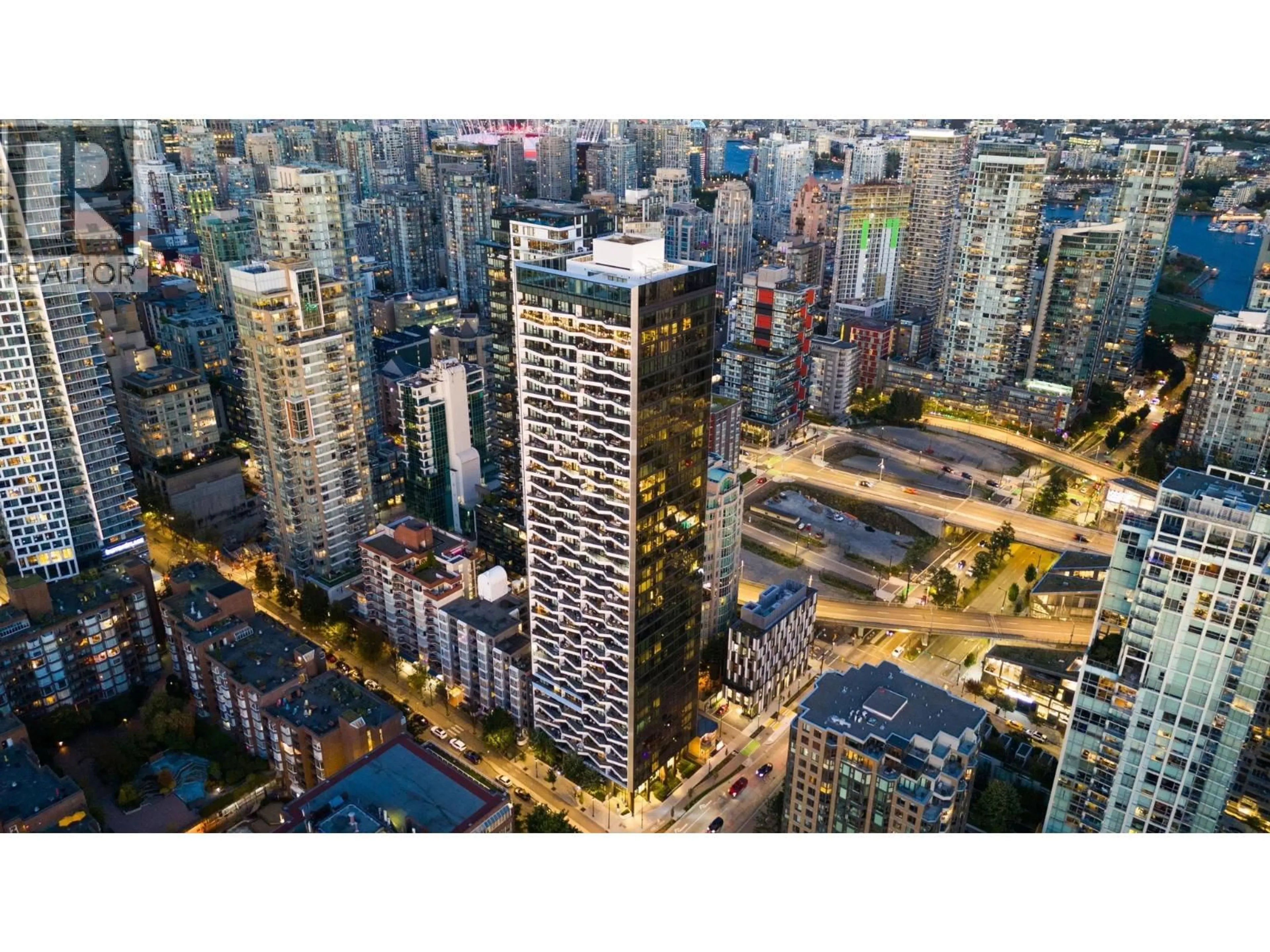 A pic from outside/outdoor area/front of a property/back of a property/a pic from drone, city buildings view from balcony for 2703 - 889 PACIFIC STREET, Vancouver British Columbia V6E4H1
