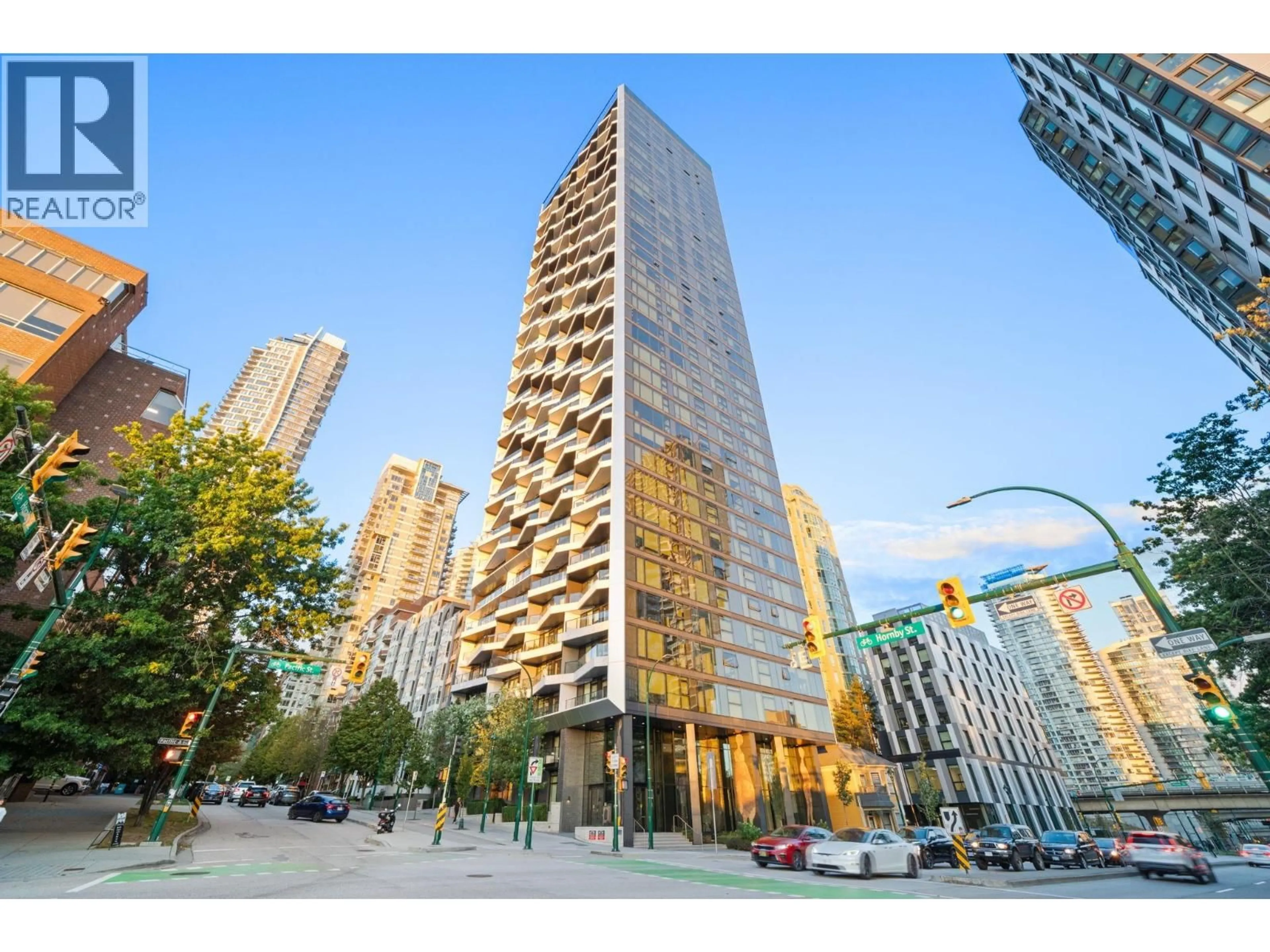 Patio, building for 2703 - 889 PACIFIC STREET, Vancouver British Columbia V6E4H1