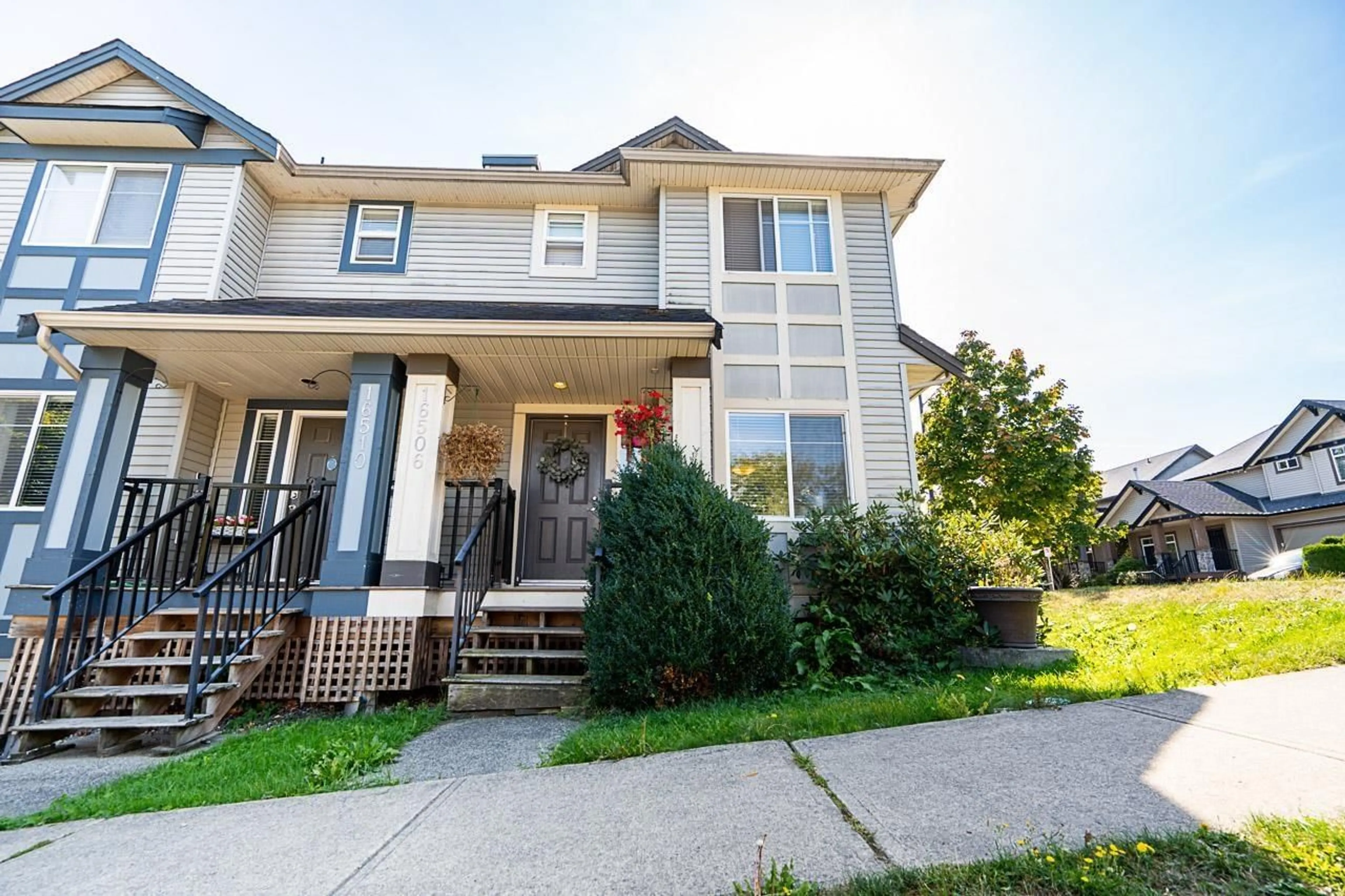 Home with vinyl exterior material, street for 16506 60TH, Surrey British Columbia V3S1S9