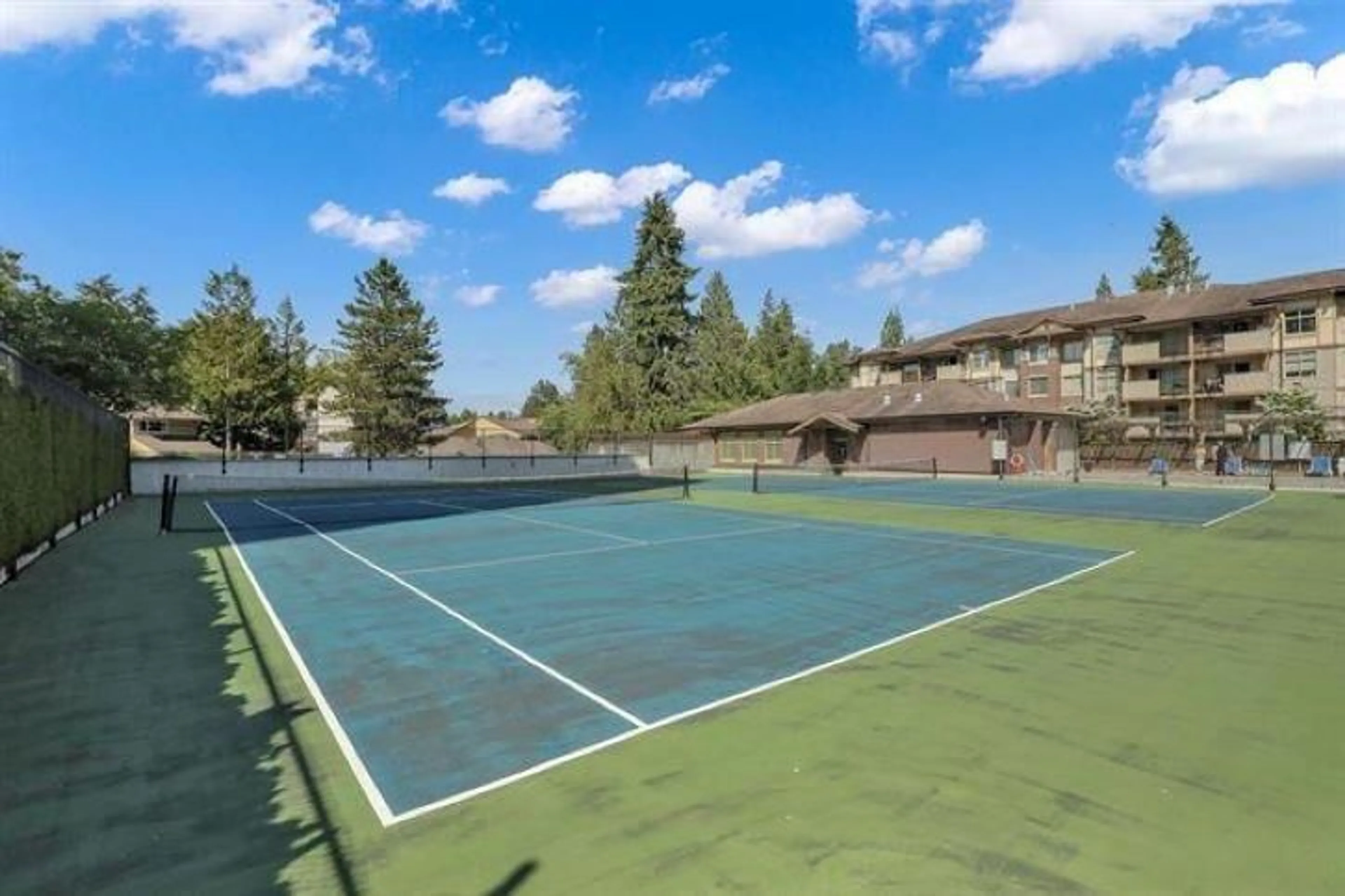 Pool for 107 - 10088 148, Surrey British Columbia V3R3M9