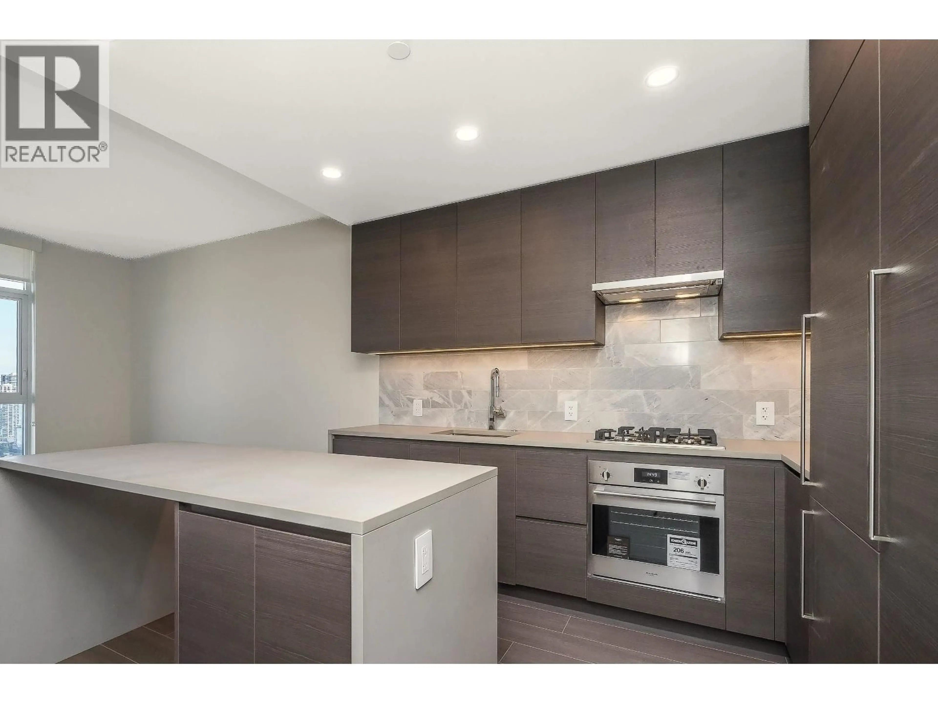 Standard kitchen, unknown for 2304 - 2108 GILMORE AVENUE, Burnaby British Columbia V5C0N8