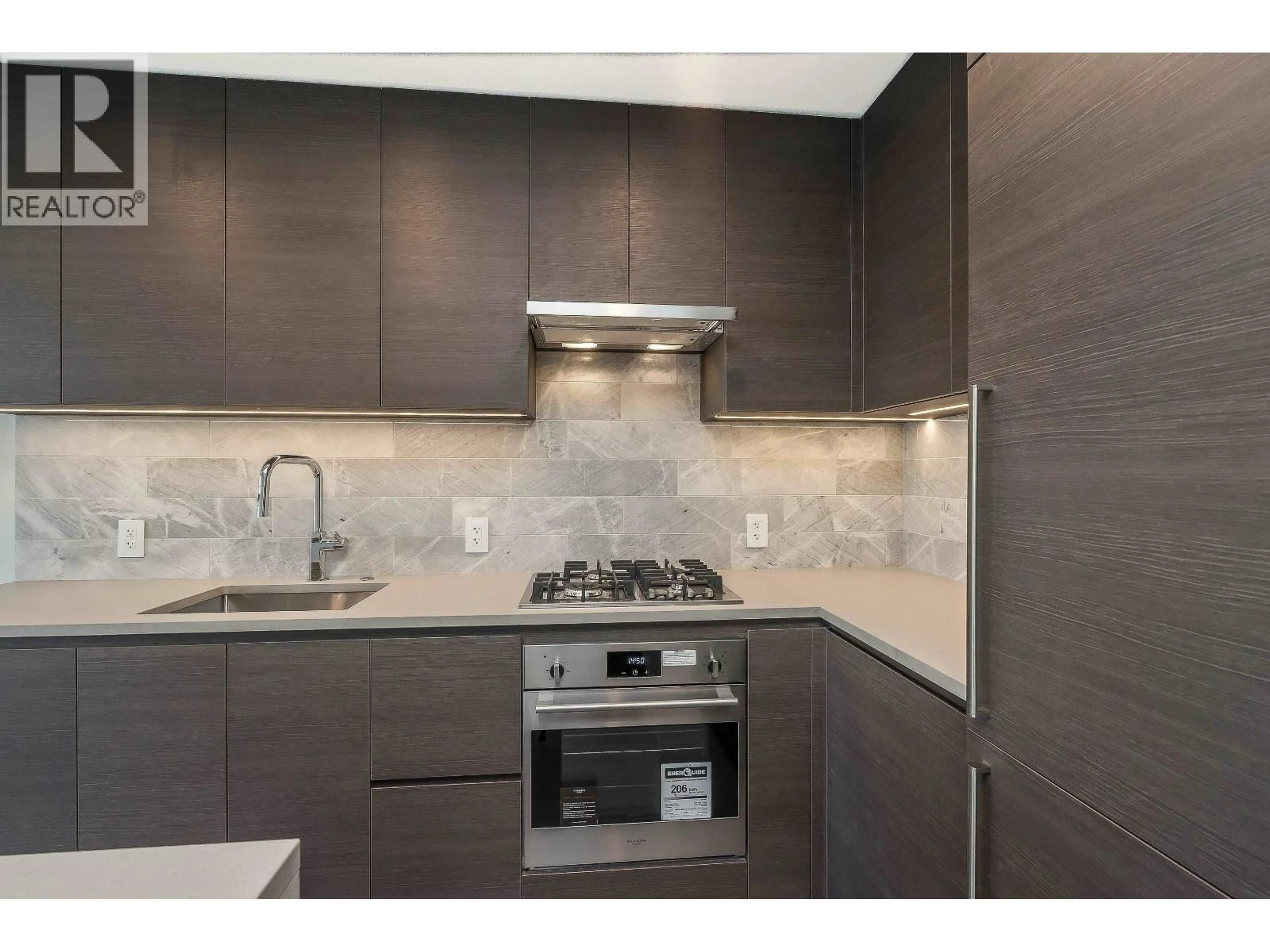 Standard kitchen, ceramic/tile floor for 2304 - 2108 GILMORE AVENUE, Burnaby British Columbia V5C0N8