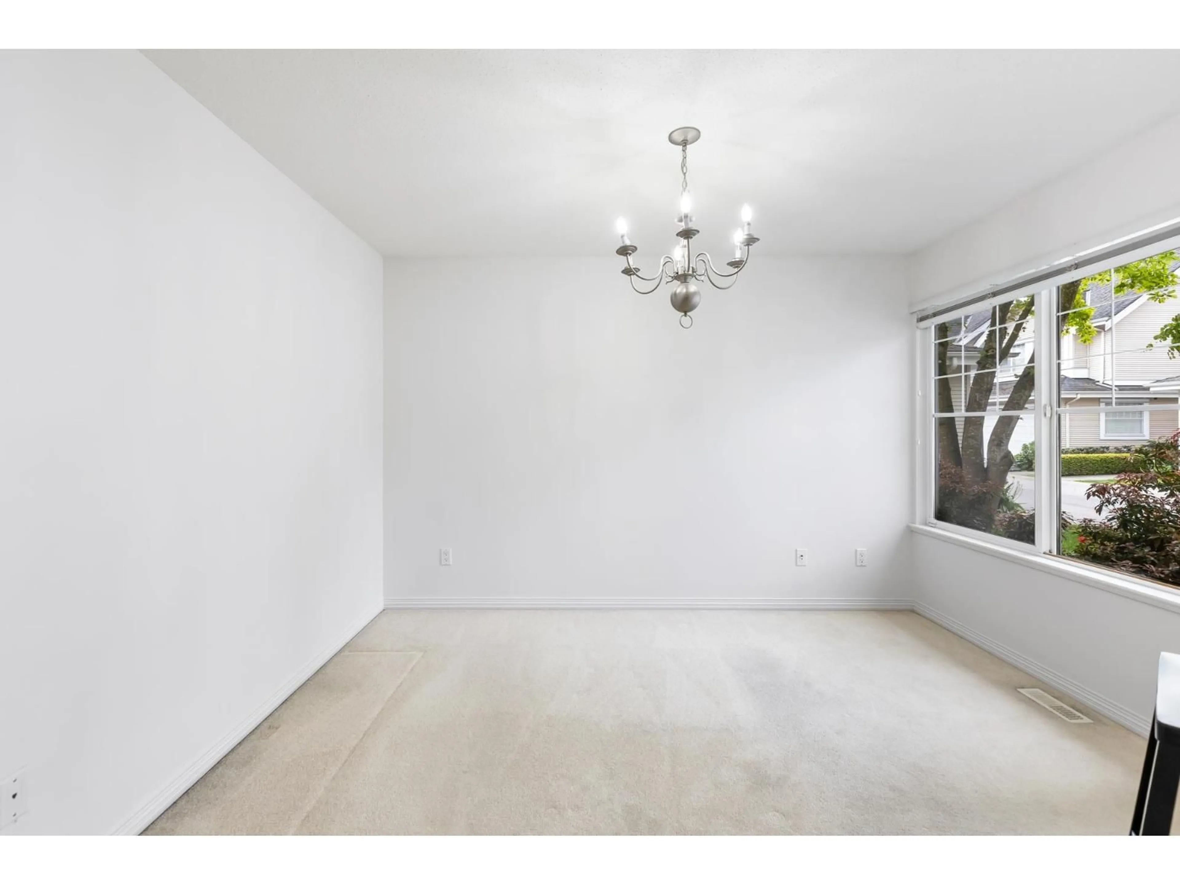 A pic of a room for 21 - 17097 64, Surrey British Columbia V3S1Y5