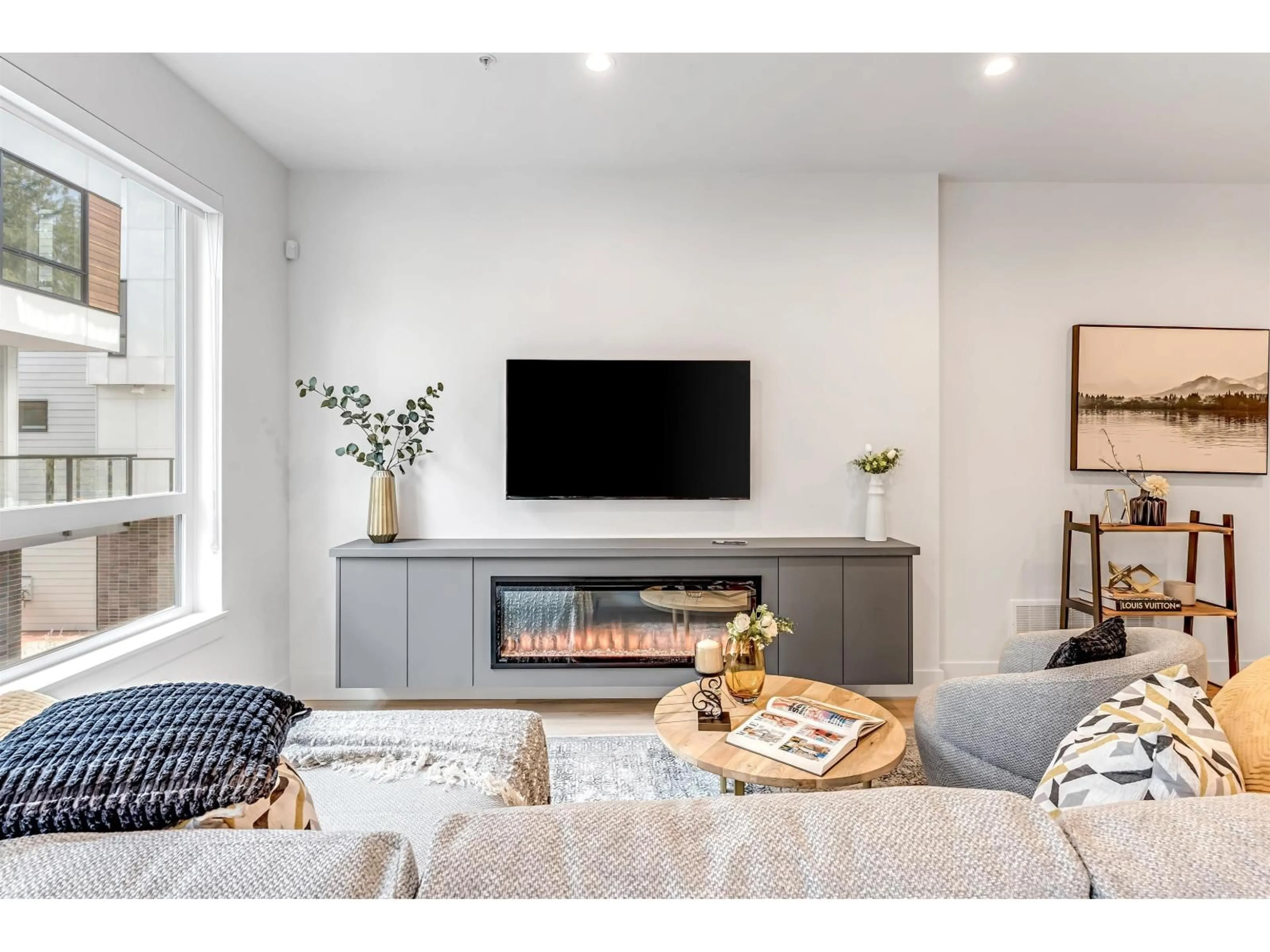 Living room with furniture, unknown for 22 - 7946 204, Langley British Columbia V2Y4M9
