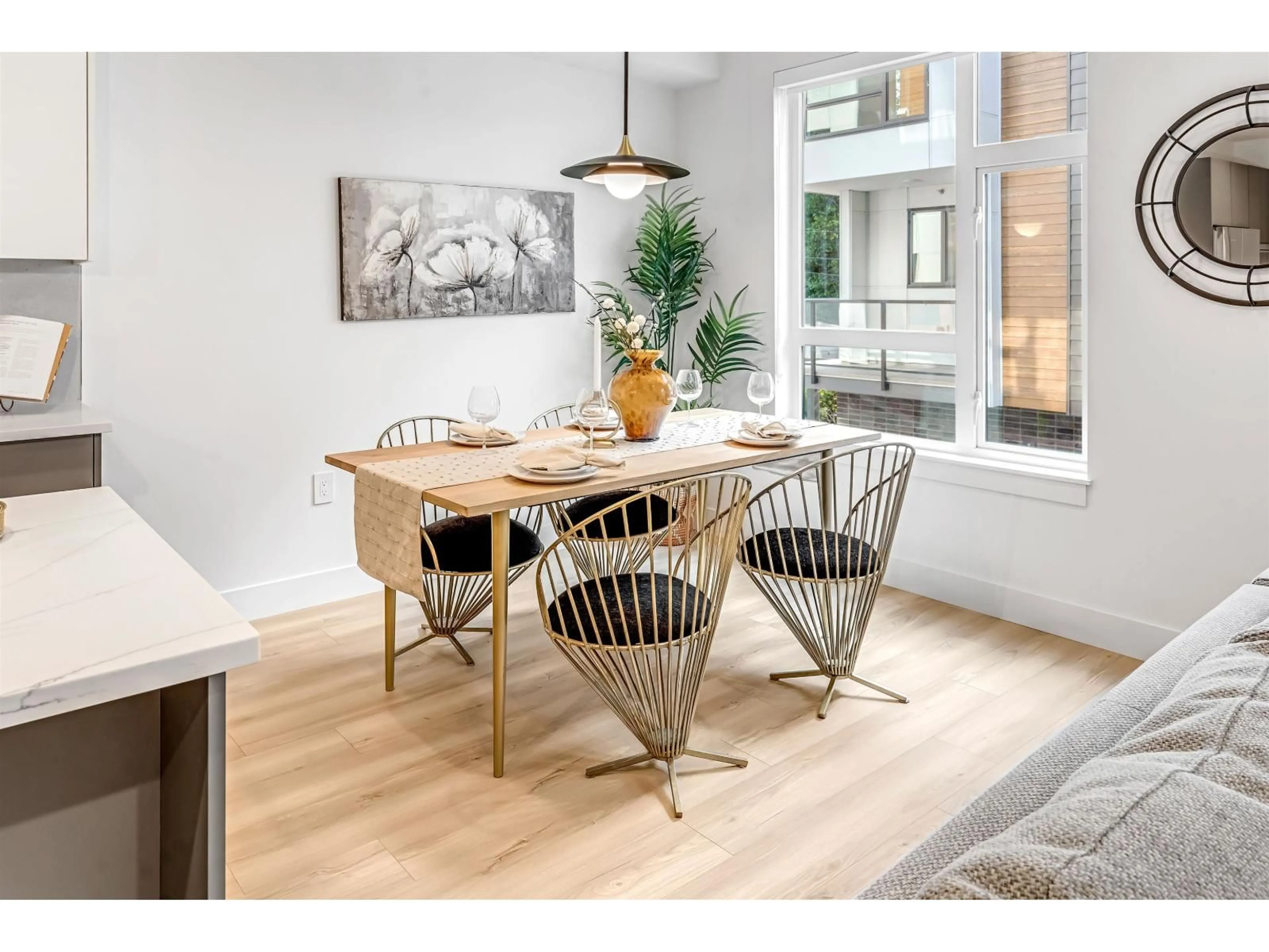 Dining room, wood/laminate floor for 22 - 7946 204, Langley British Columbia V2Y4M9