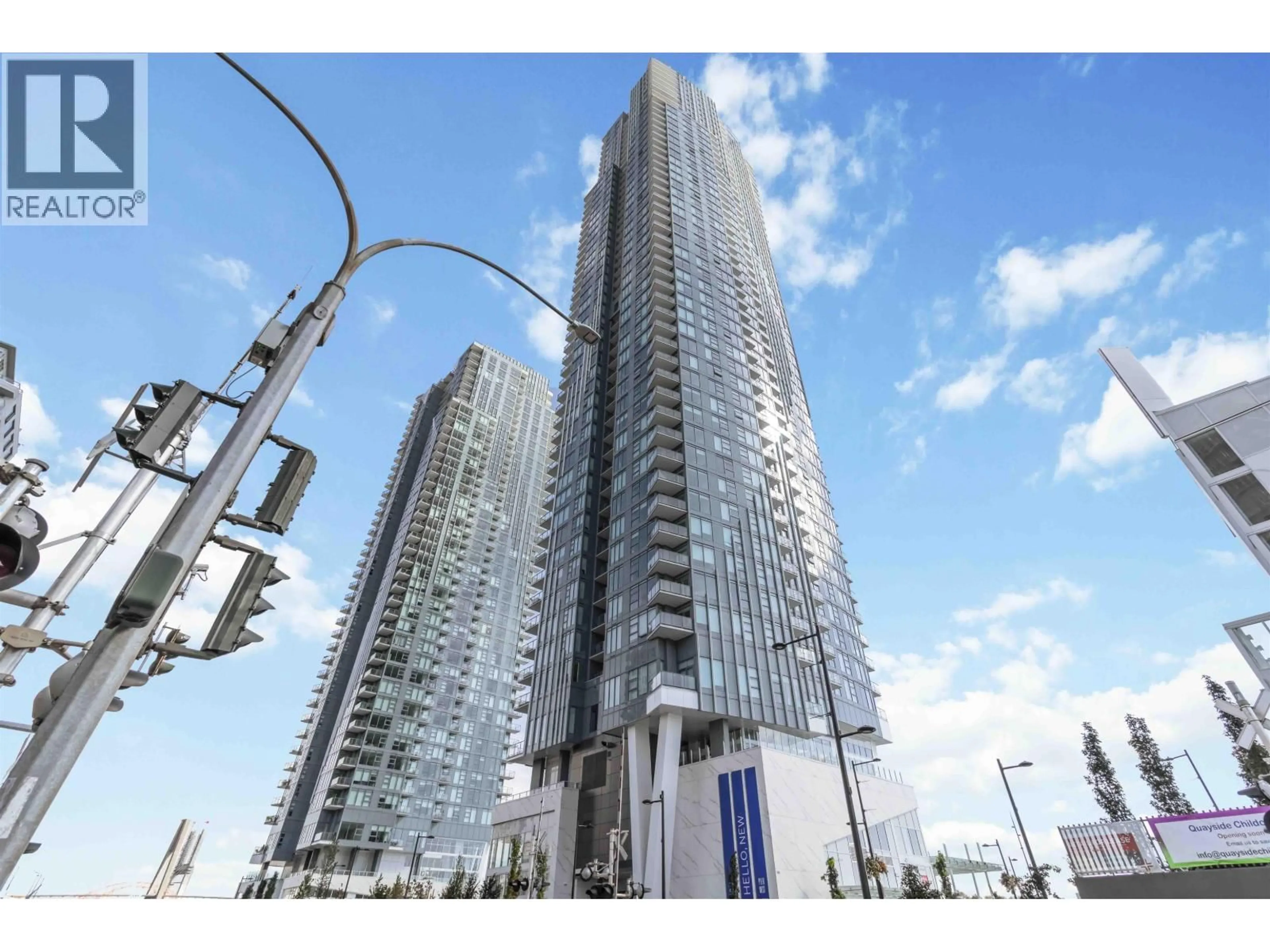 Indoor foyer for 2508 - 680 QUAYSIDE DRIVE, New Westminster British Columbia V3M0P2