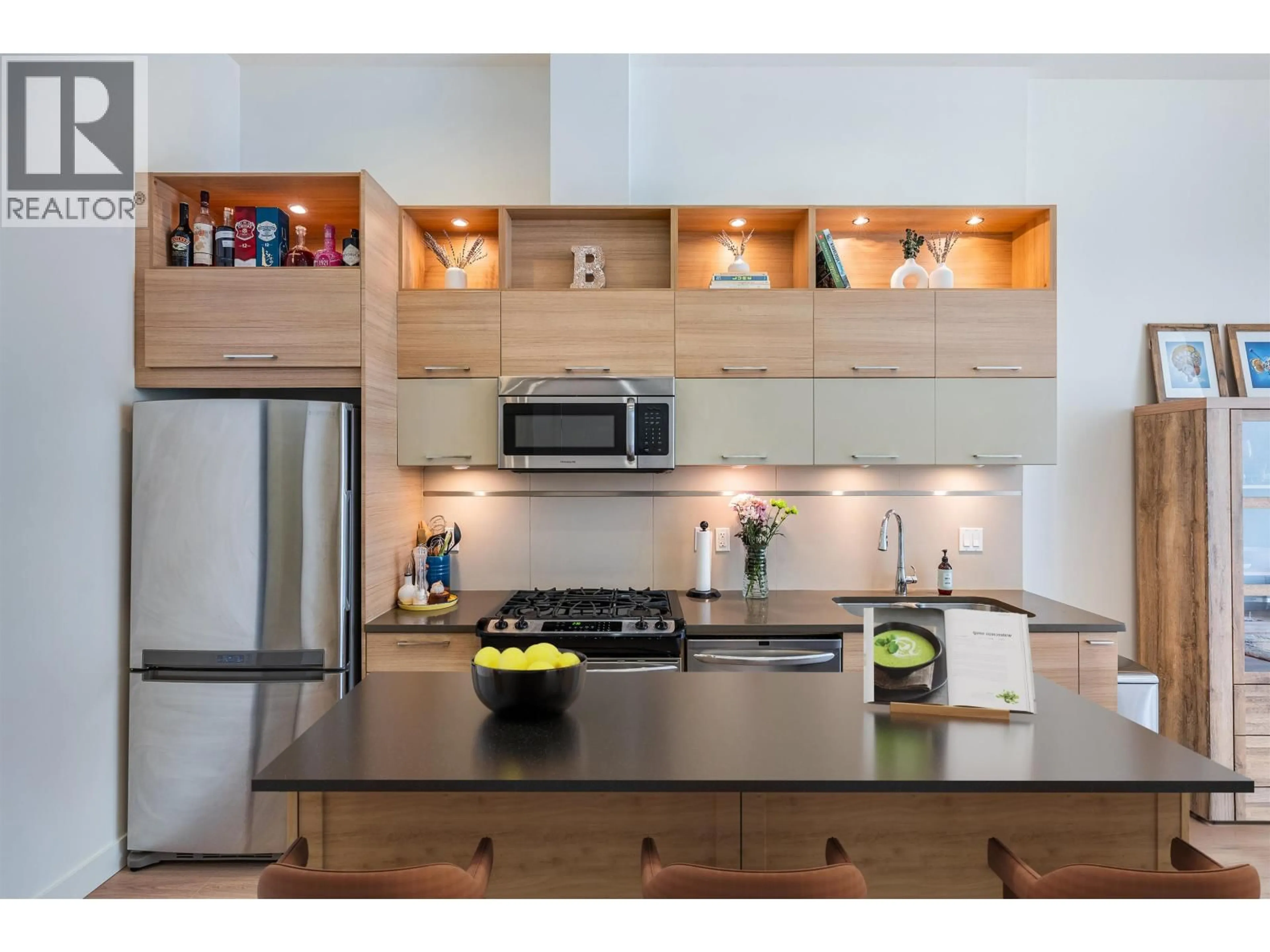 Contemporary kitchen, unknown for 6 - 9150 UNIVERSITY HIGH STREET, Burnaby British Columbia V5A0C5