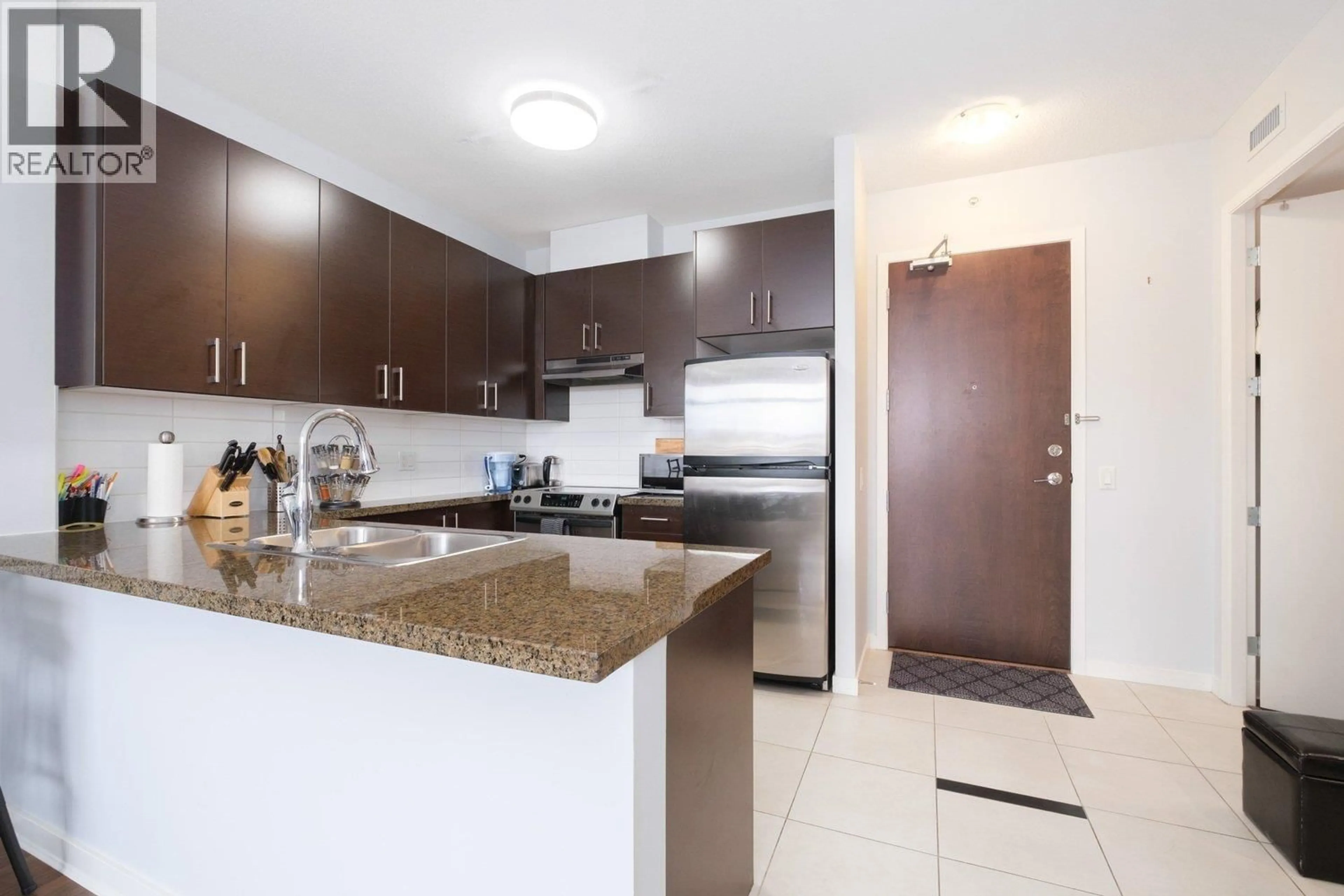 Standard kitchen, ceramic/tile floor for 702 - 4250 DAWSON STREET, Burnaby British Columbia V5C4B1