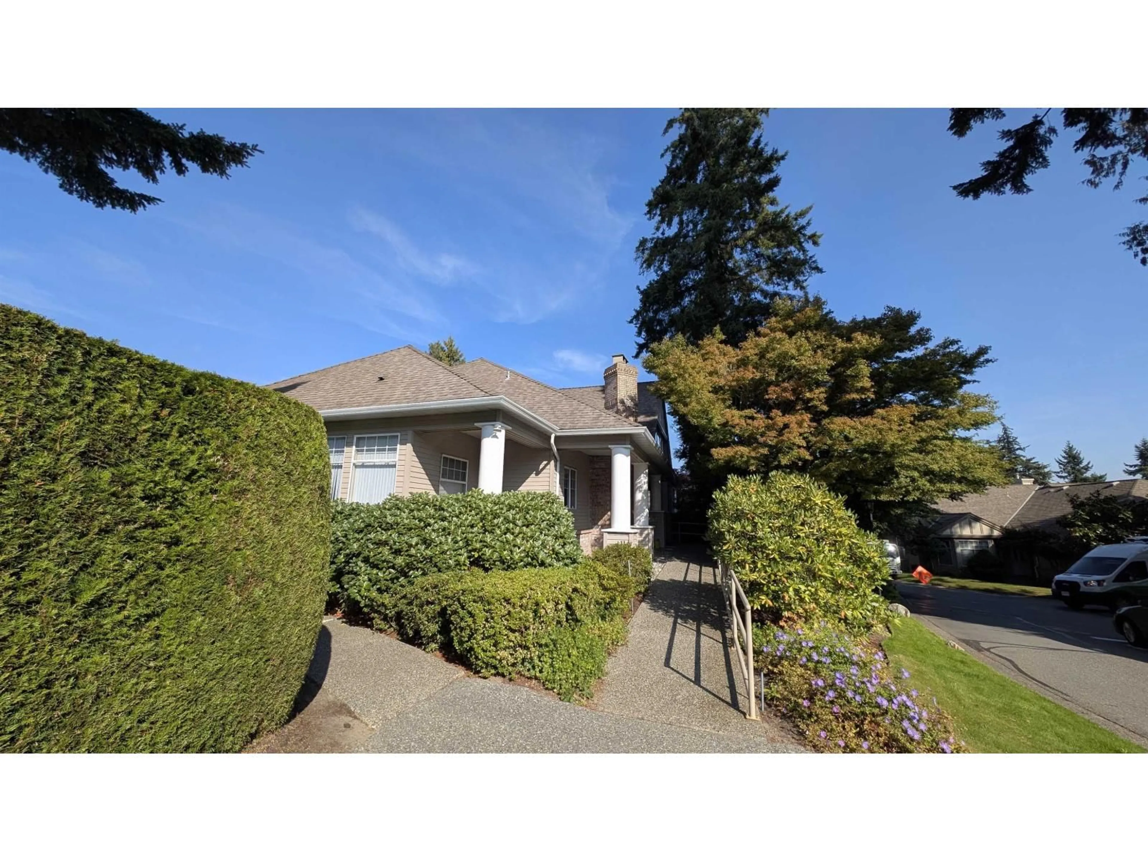 A pic from outside/outdoor area/front of a property/back of a property/a pic from drone, street for 72 - 2533 152, Surrey British Columbia V4P1N4
