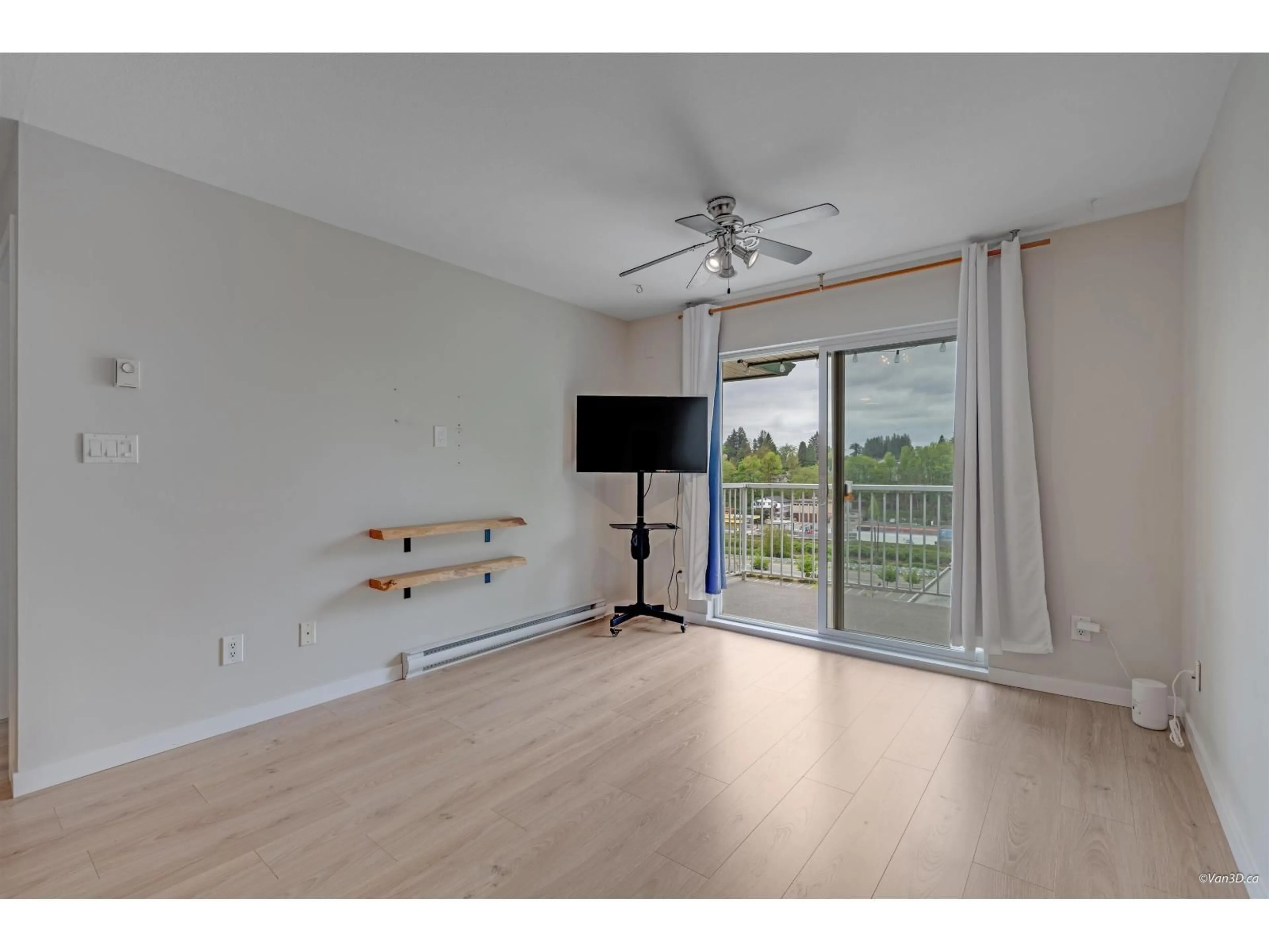 A pic of a room for 409 - 33960 OLD YALE, Abbotsford British Columbia V2S2J9