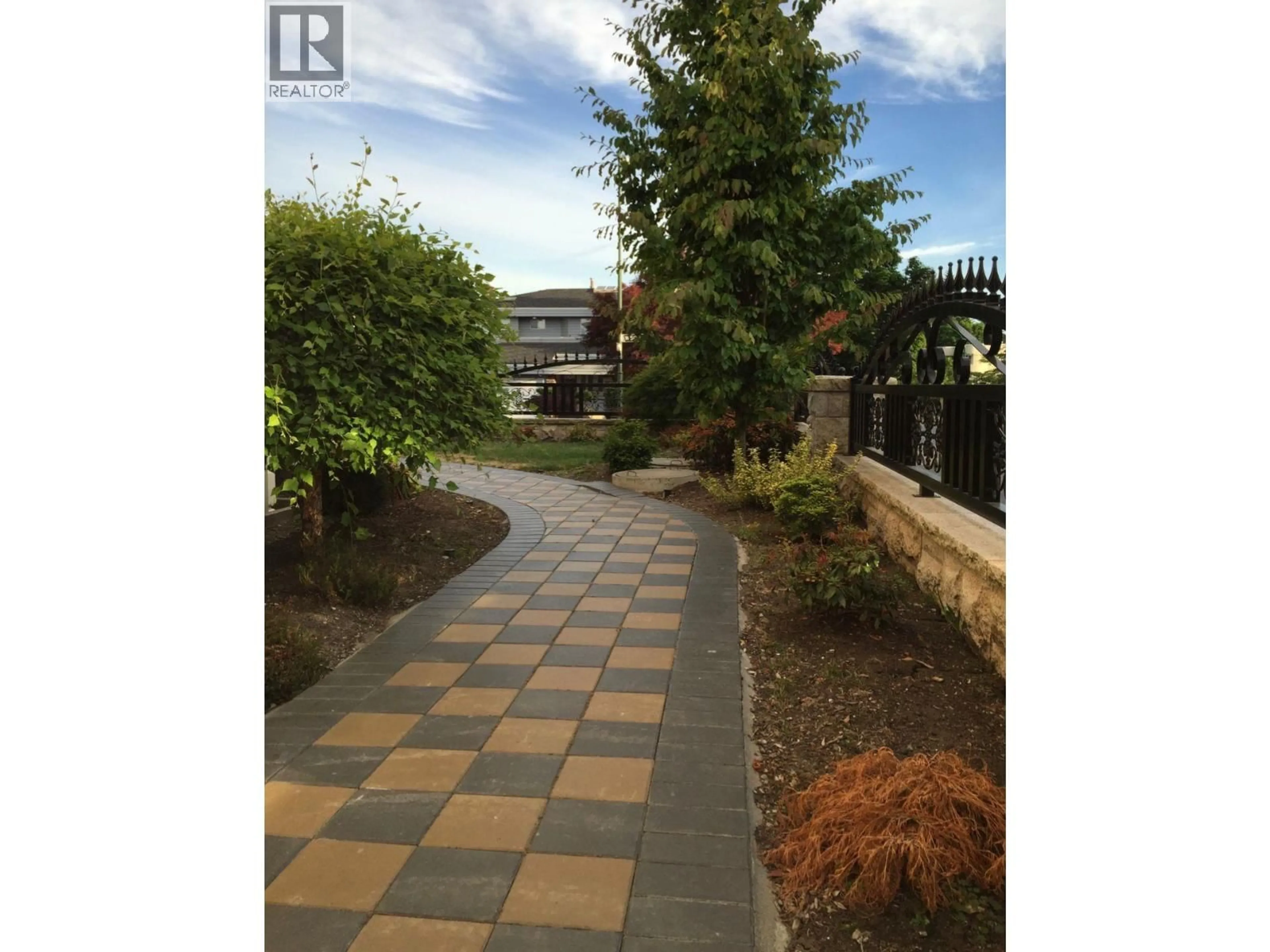 Patio, street for 1291 50TH AVENUE, Vancouver British Columbia V6P1B1
