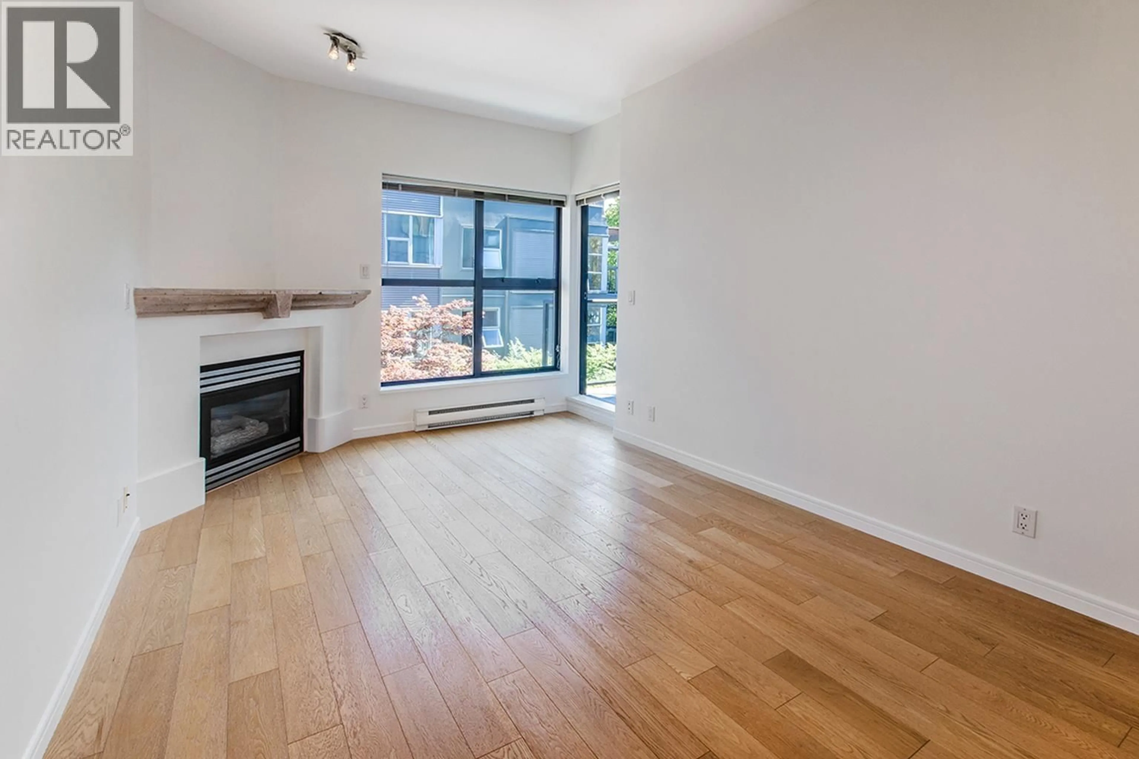 A pic of a room for 305 - 2688 VINE STREET, Vancouver British Columbia V6K4T6