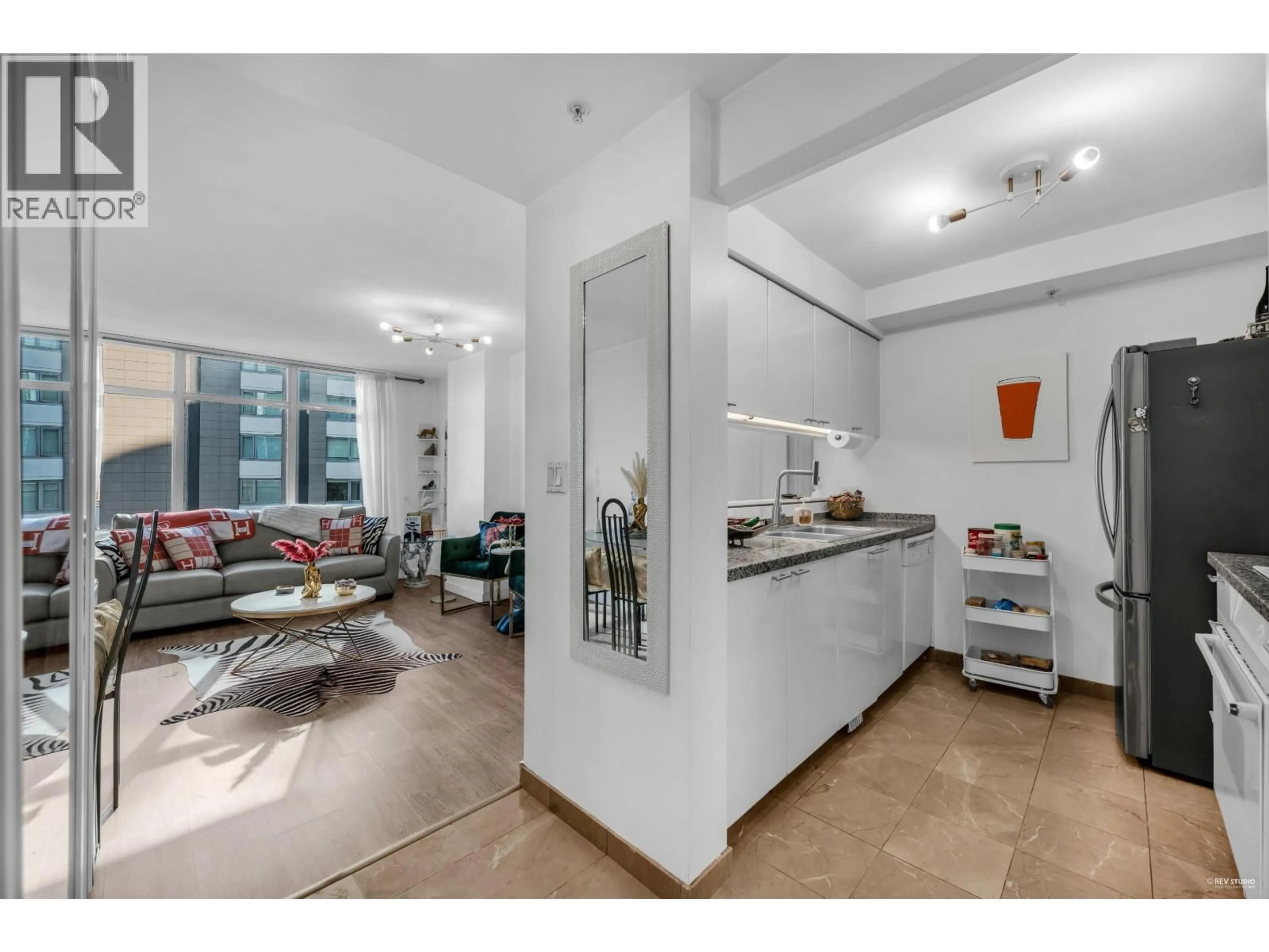 Unknown for 1704 - 1288 ALBERNI STREET, Vancouver British Columbia V6E4N5
