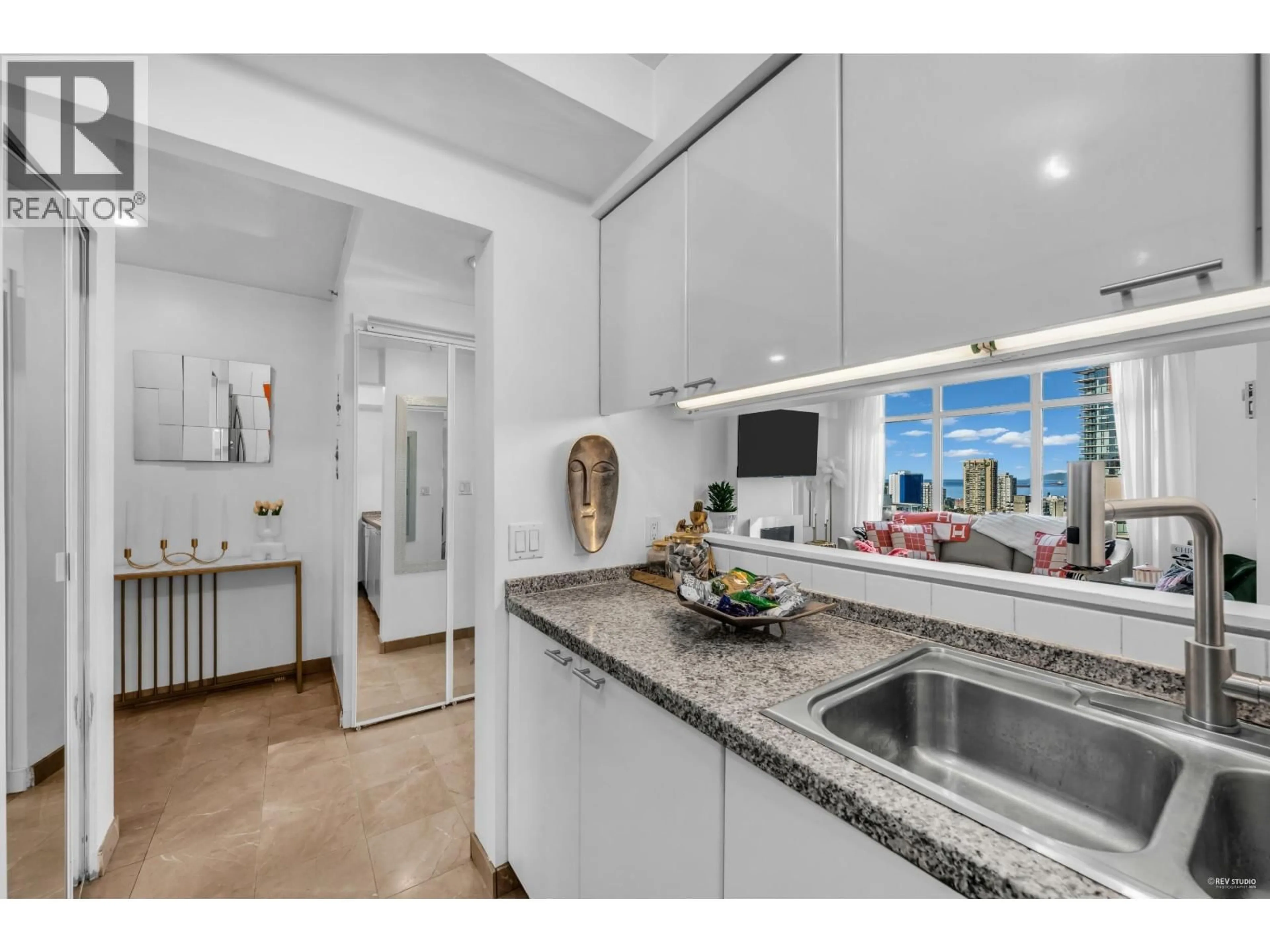 Open concept kitchen, ceramic/tile floor for 1704 - 1288 ALBERNI STREET, Vancouver British Columbia V6E4N5