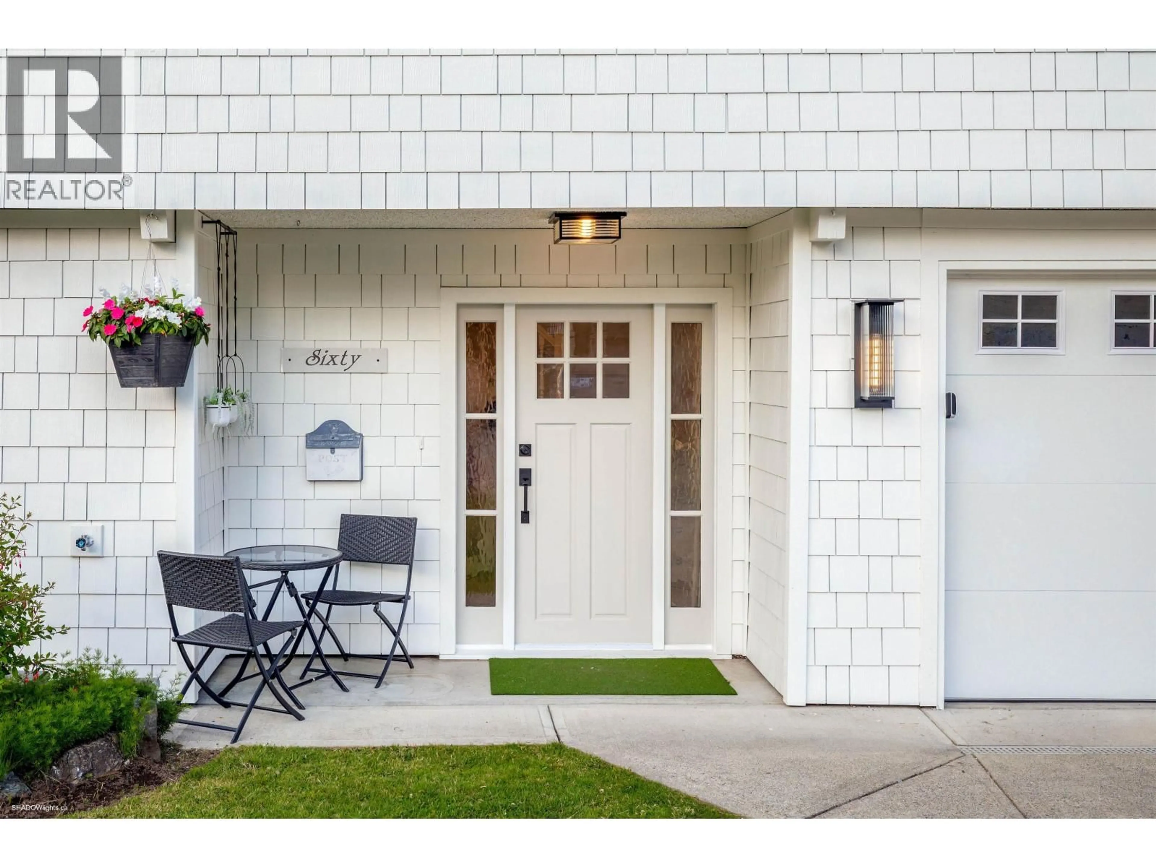 Indoor entryway for 60 53A STREET, Delta British Columbia V4M3C4