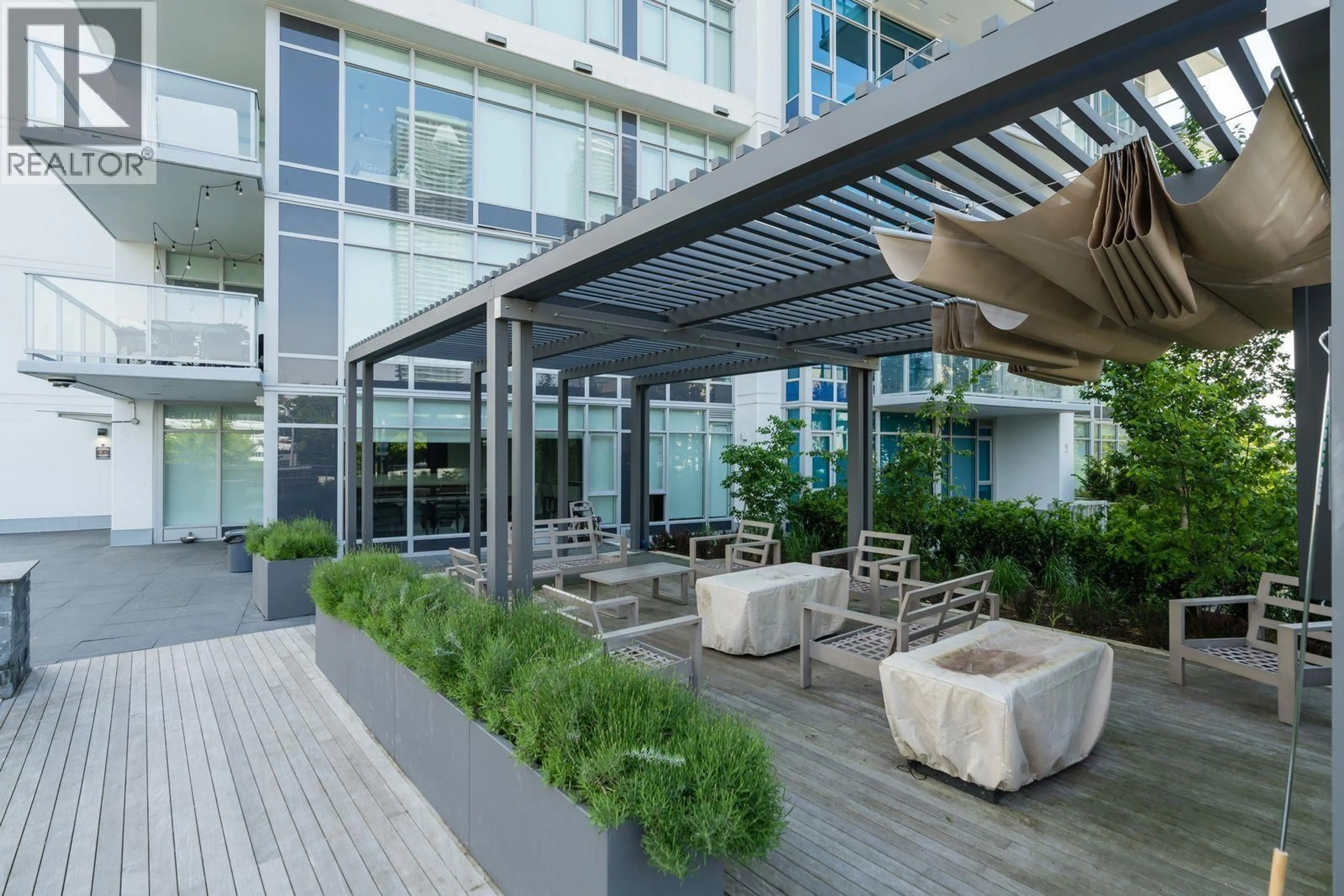 Patio, street for 1002 - 2351 BETA AVENUE, Burnaby British Columbia V5C0M2