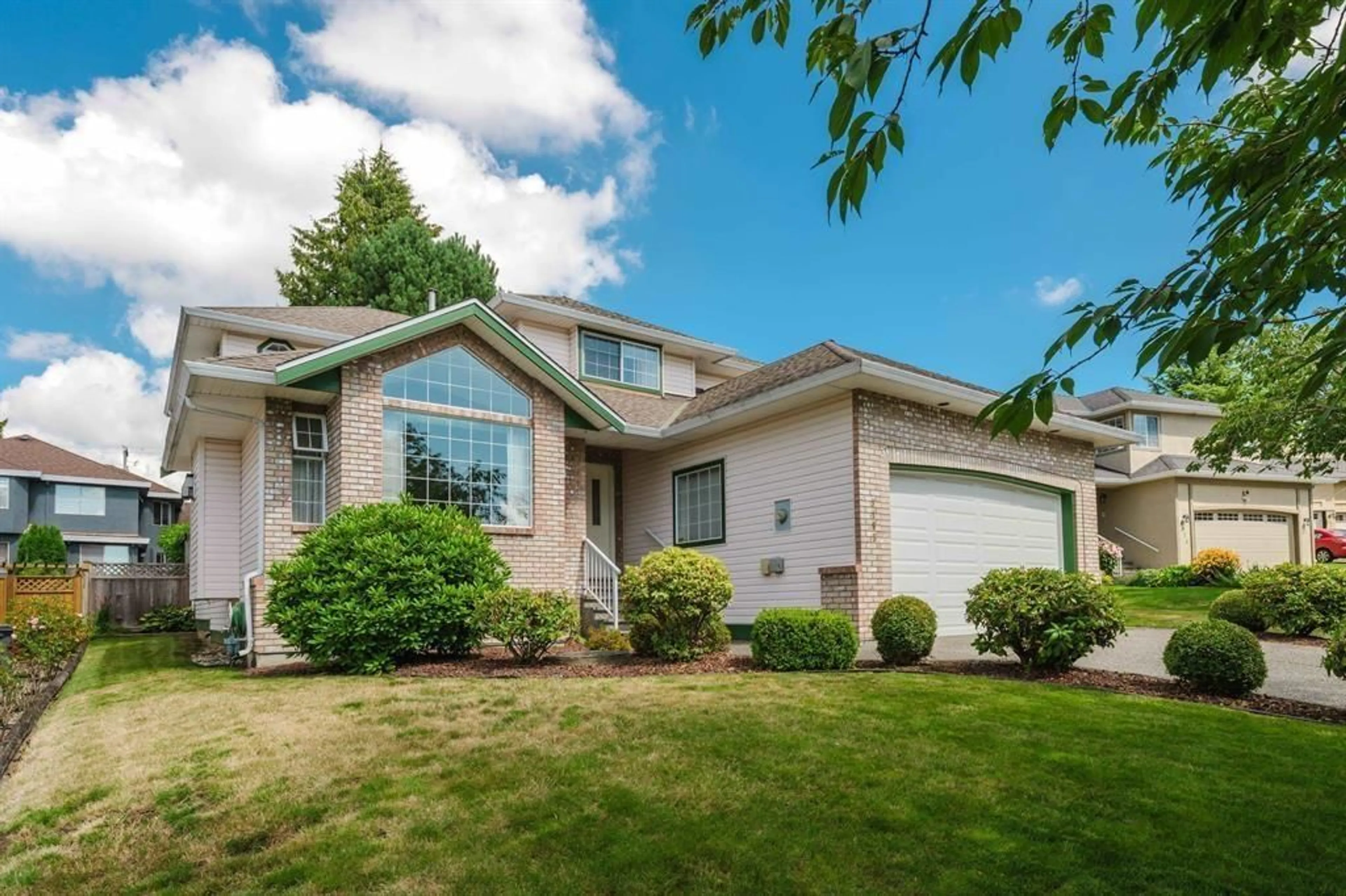 Home with vinyl exterior material, street for 8165 154, Surrey British Columbia V3S7X8