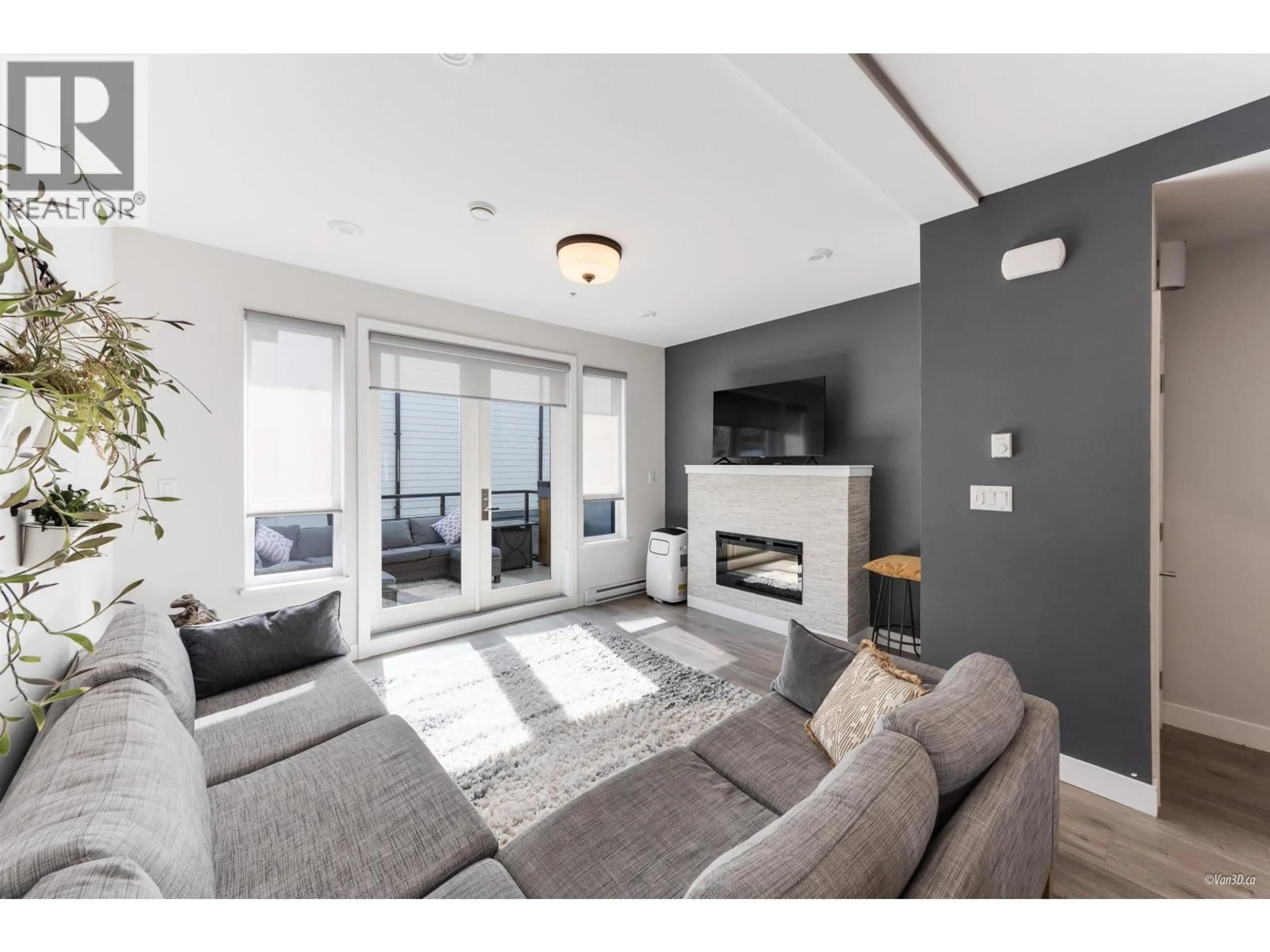 Living room with furniture, unknown for 69 - 1188 MAIN STREET, Squamish British Columbia V8B0Z3