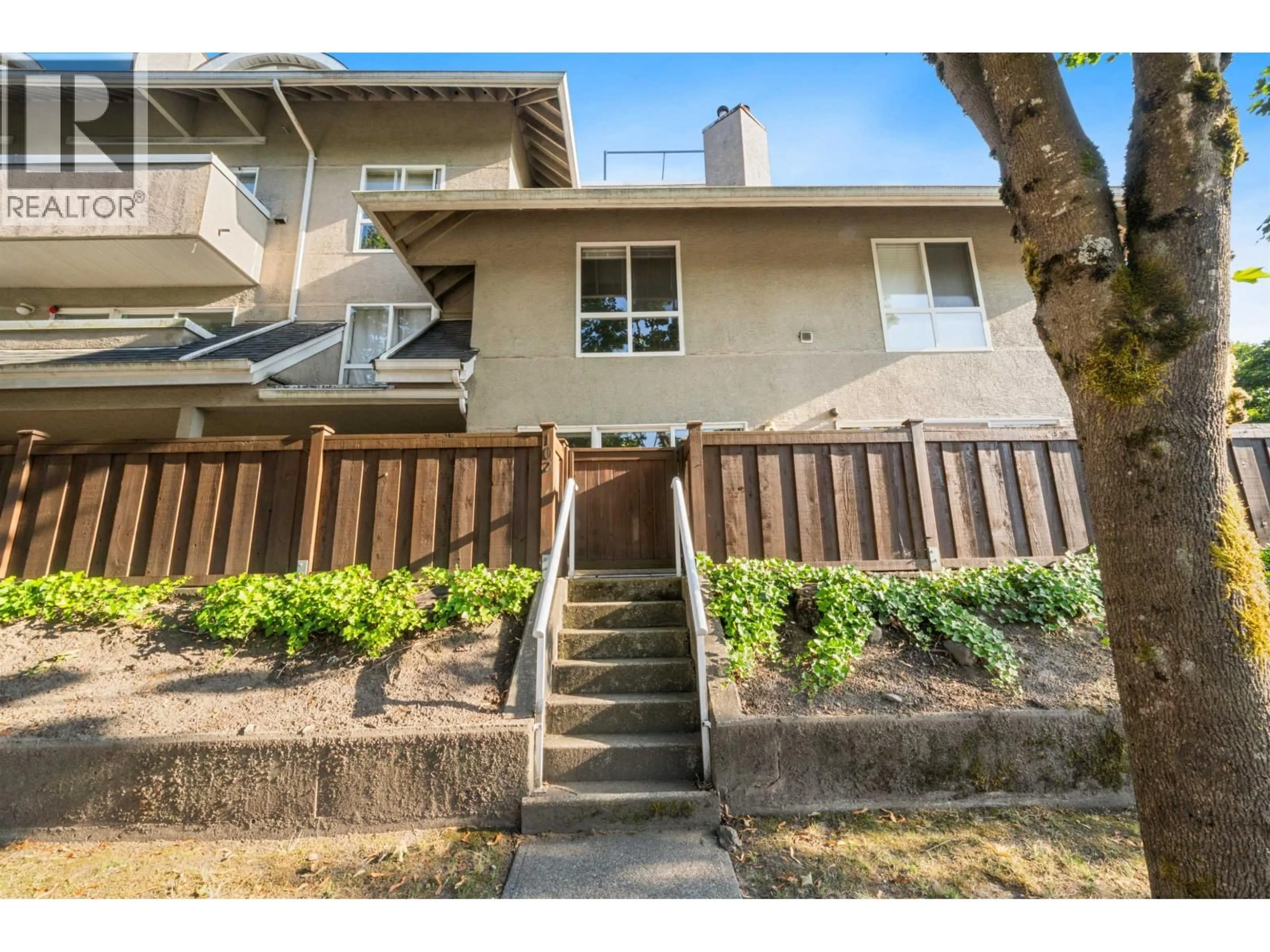 Unknown for 102 - 1570 PRAIRIE AVENUE, Port Coquitlam British Columbia V3B1T4