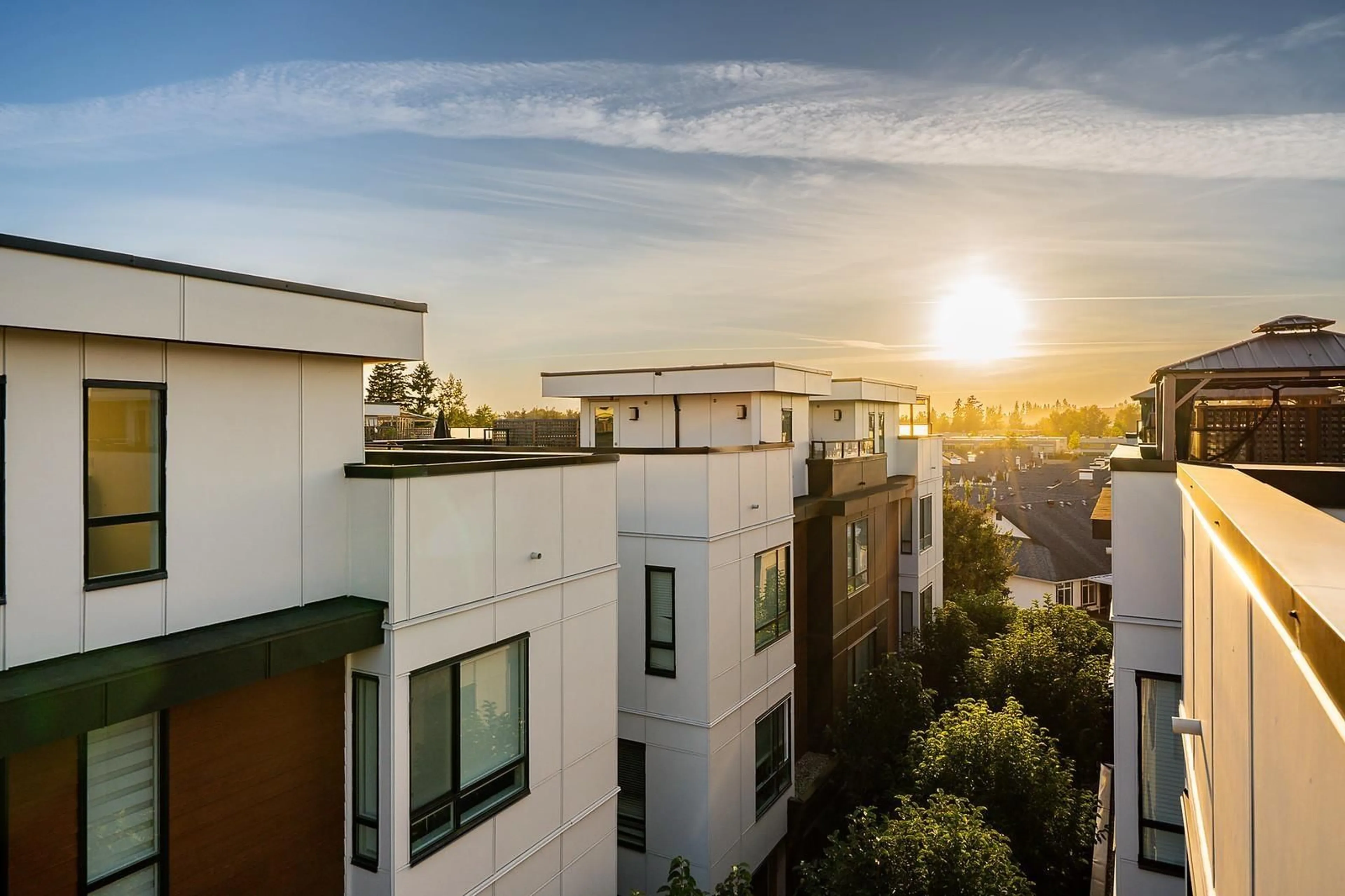 A pic from outside/outdoor area/front of a property/back of a property/a pic from drone, city buildings view from balcony for 22 - 19749 55, Langley British Columbia V3A0M2