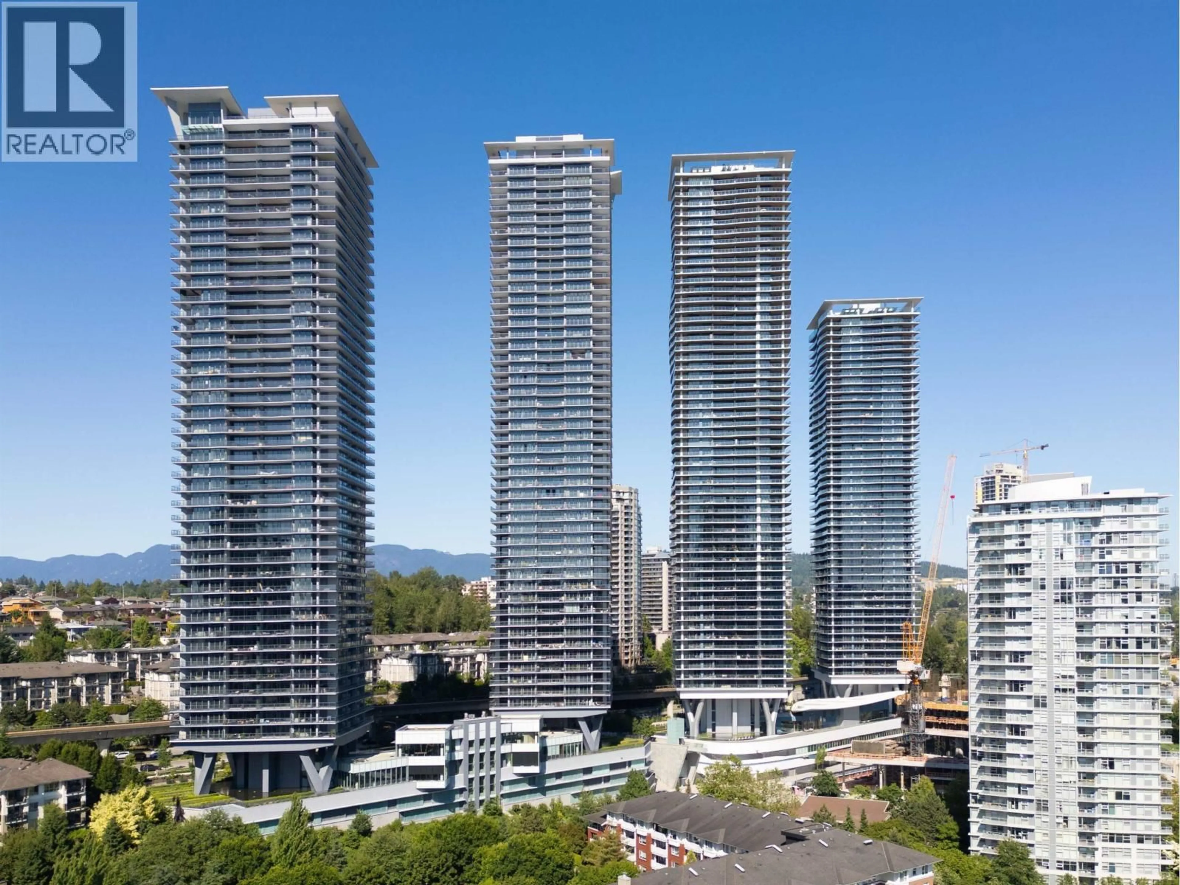 A pic from outside/outdoor area/front of a property/back of a property/a pic from drone, city buildings view from balcony for 3808 - 4720 LOUGHEED HIGHWAY, Burnaby British Columbia V5C0M8