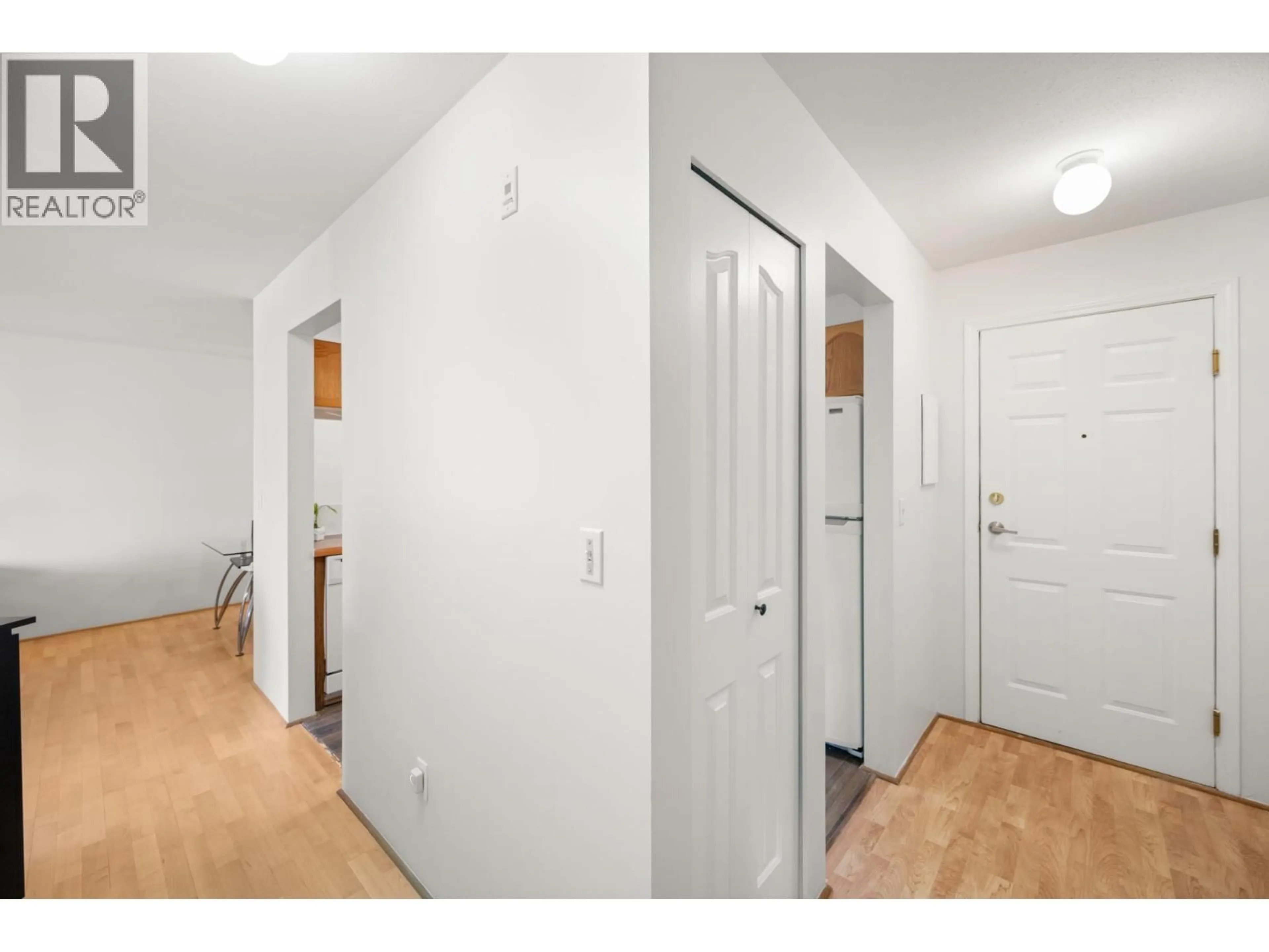 Indoor entryway for 207 - 1171 PIPELINE ROAD, Coquitlam British Columbia V3B4R9