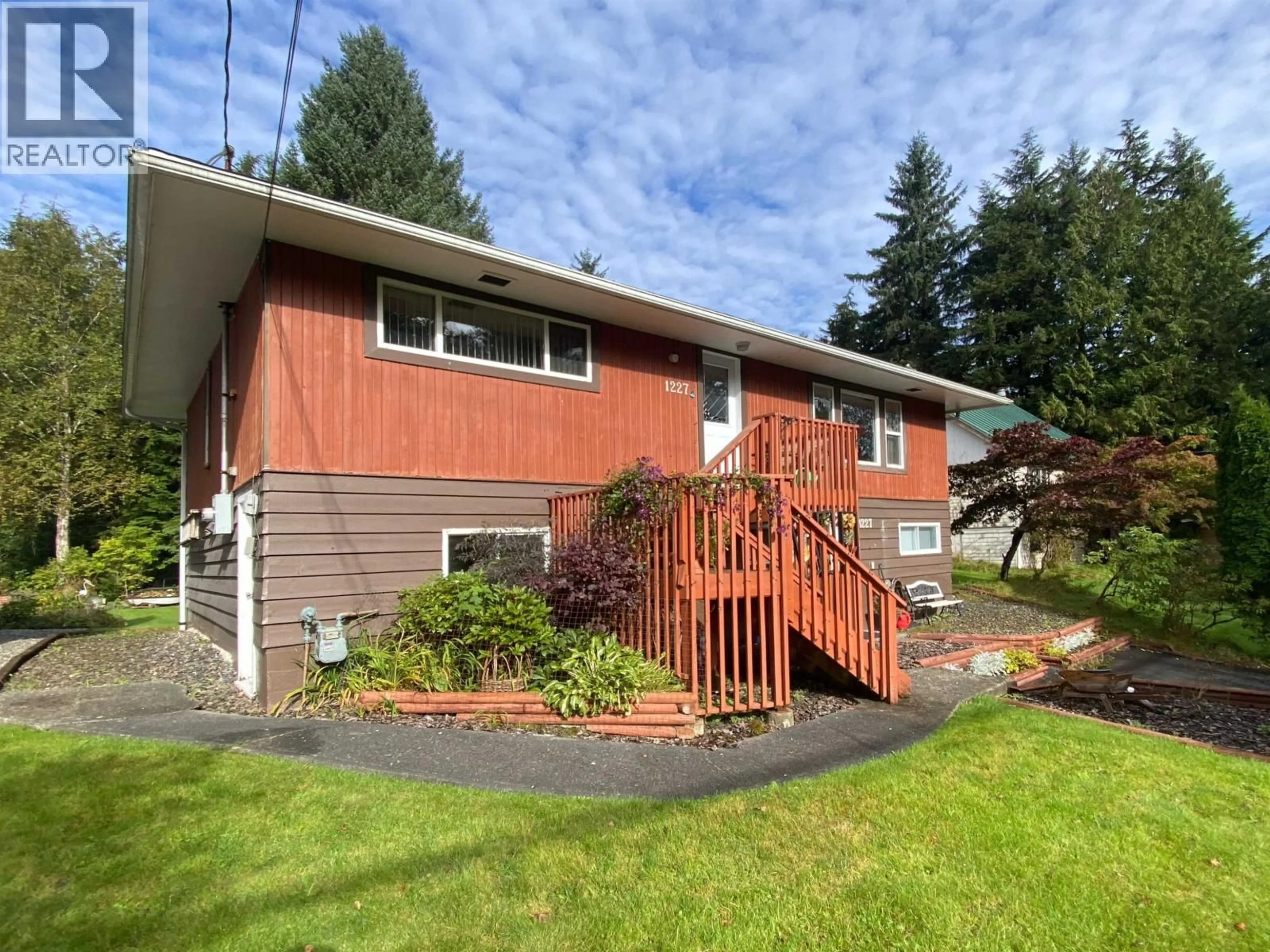 Home with vinyl exterior material, street for 1227 11TH AVENUE, Prince Rupert British Columbia V8J2X2