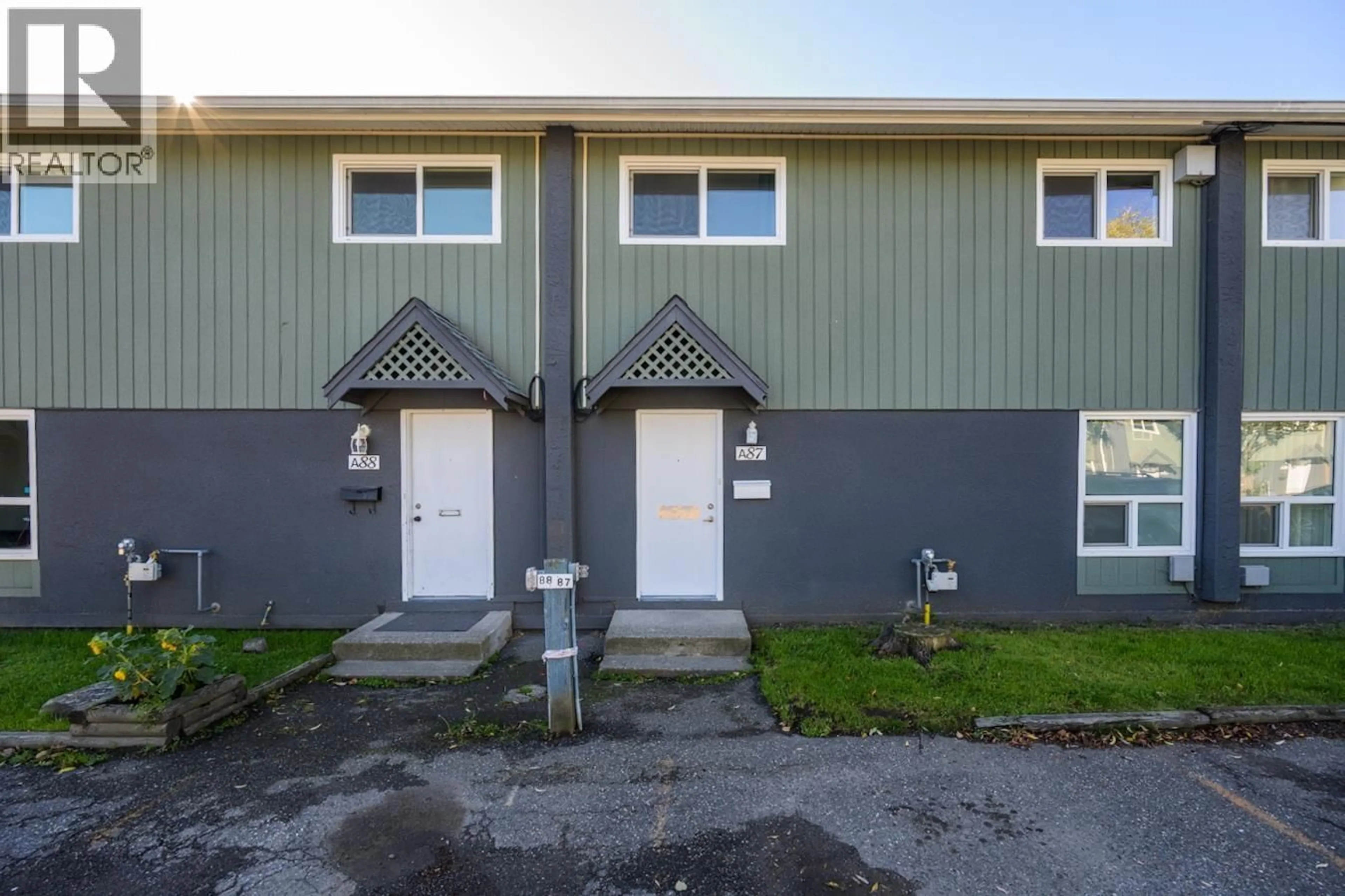 A pic from outside/outdoor area/front of a property/back of a property/a pic from drone, street for A87 - 2131 UPLAND STREET, Prince George British Columbia V2L2V8