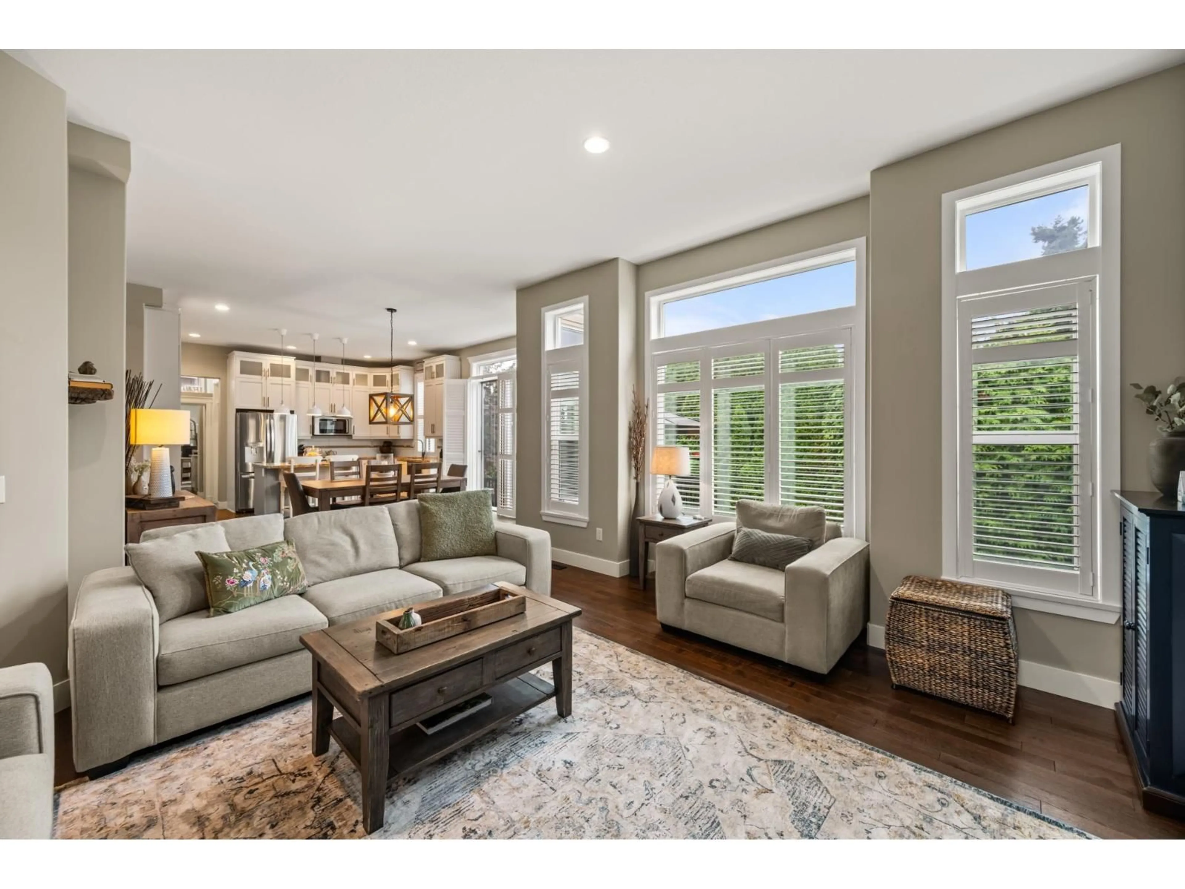 Living room with furniture, unknown for 6087 163A, Surrey British Columbia V3S2H7