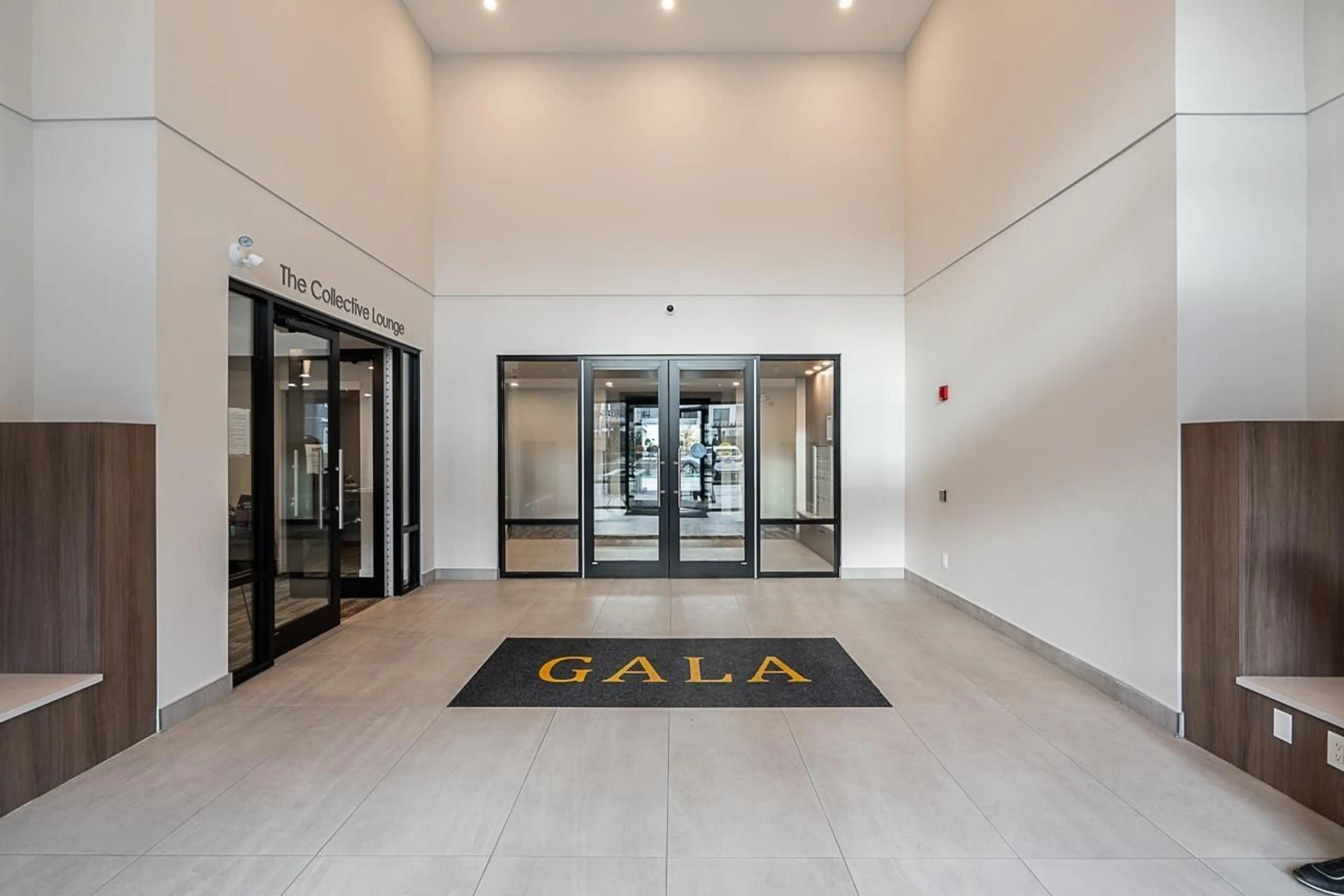 Indoor foyer for 210 - 20356 72B, Langley British Columbia V2Y4J9