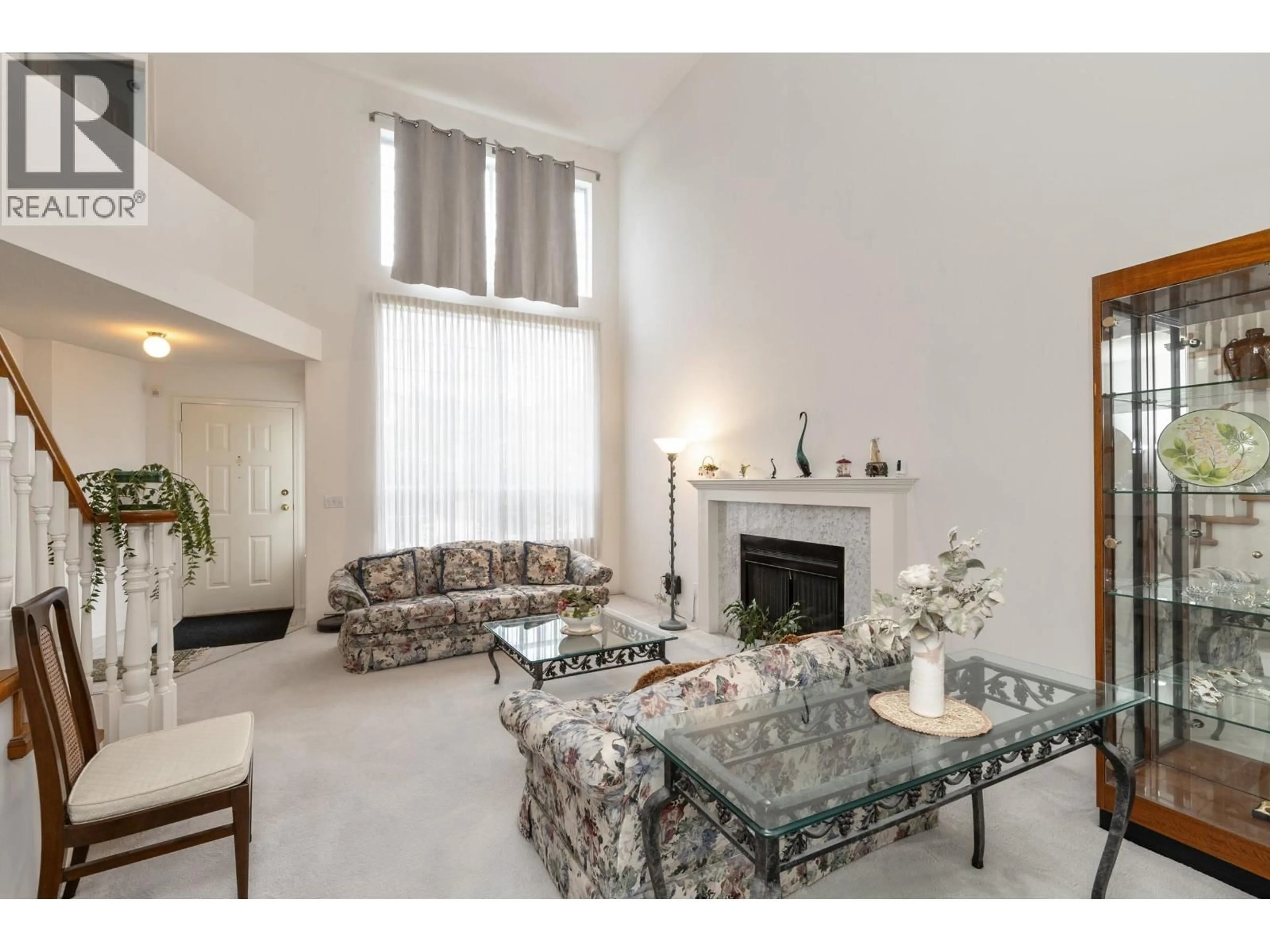 Living room with furniture, unknown for 1552 TANGLEWOOD LANE, Coquitlam British Columbia V3E2V5