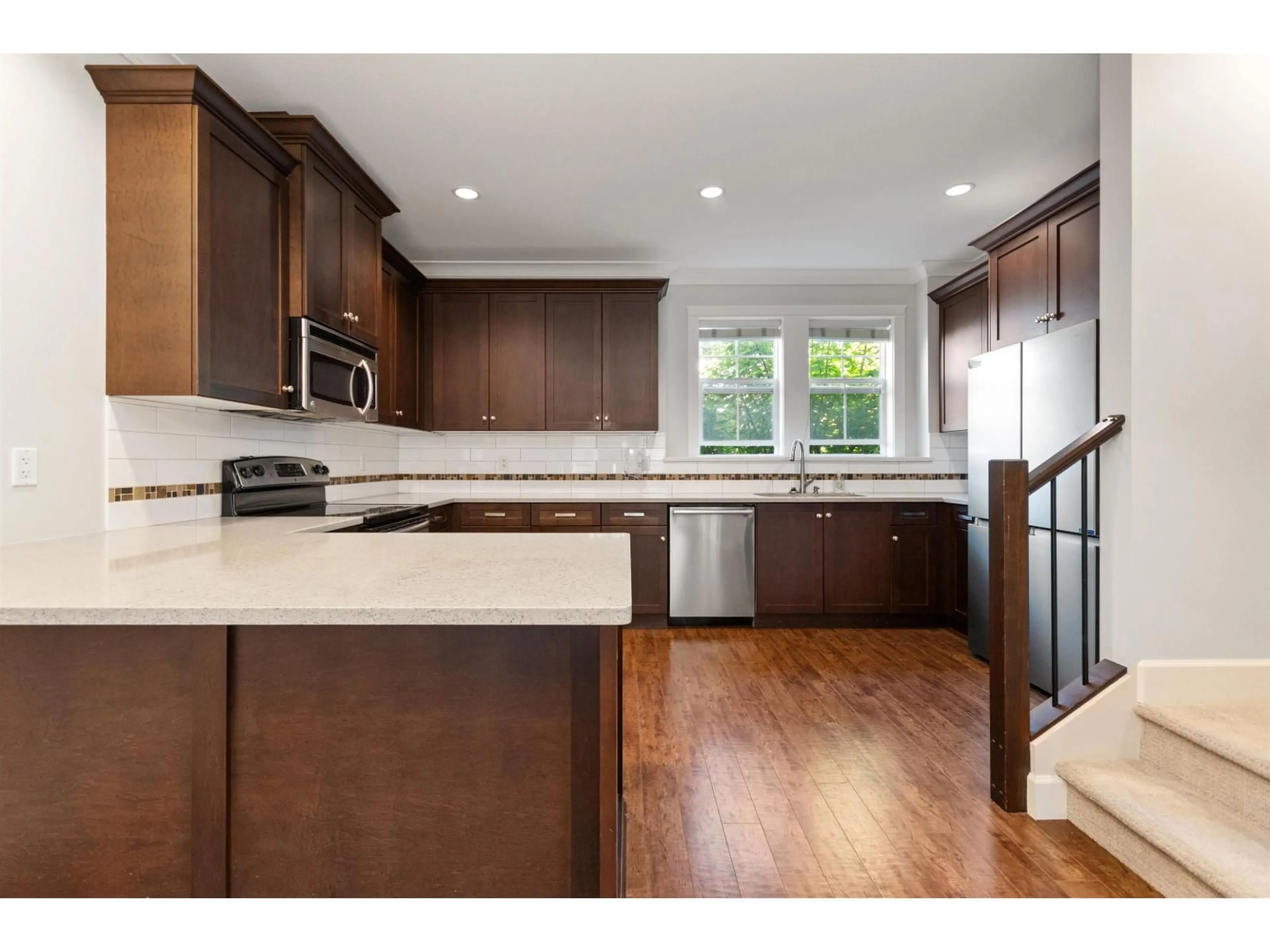 Open concept kitchen, unknown for 17 - 45290 SOOWAHLIE CRESCENT, Chilliwack British Columbia V2R0S6