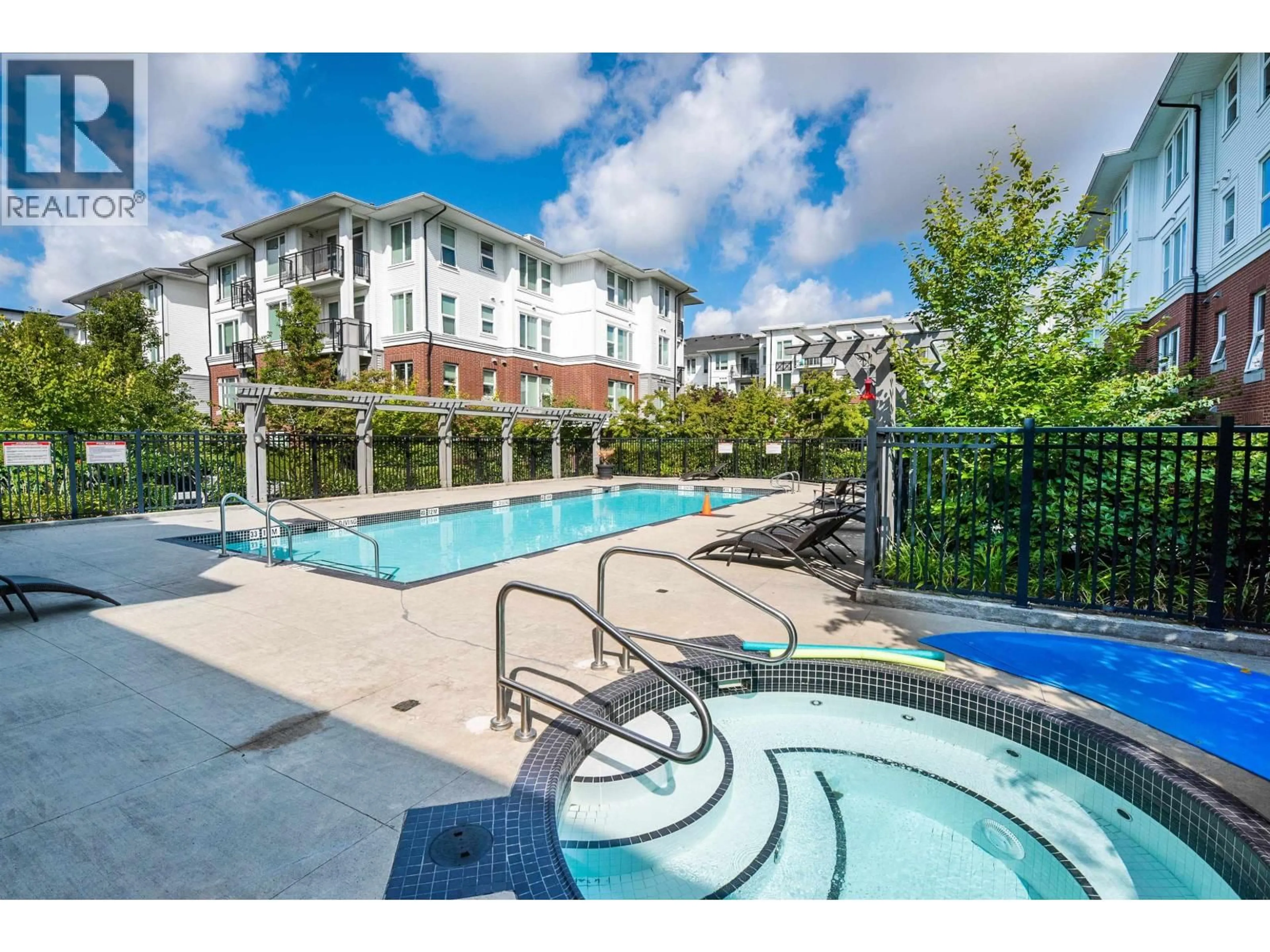 Pool for 132 - 9399 ODLIN ROAD, Richmond British Columbia V6X0J6