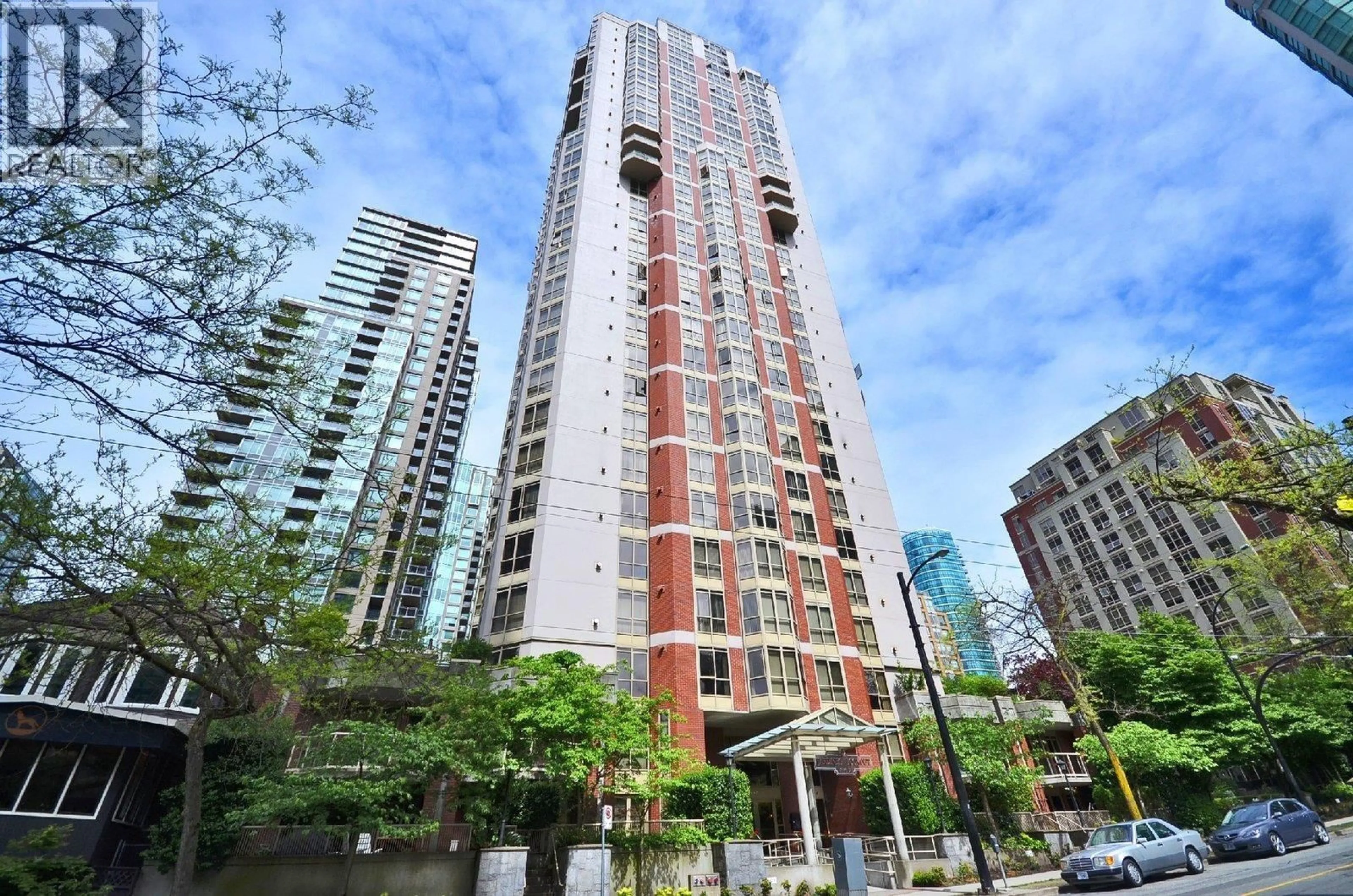 Patio, building for 1903 - 867 HAMILTON STREET, Vancouver British Columbia V6B6B7