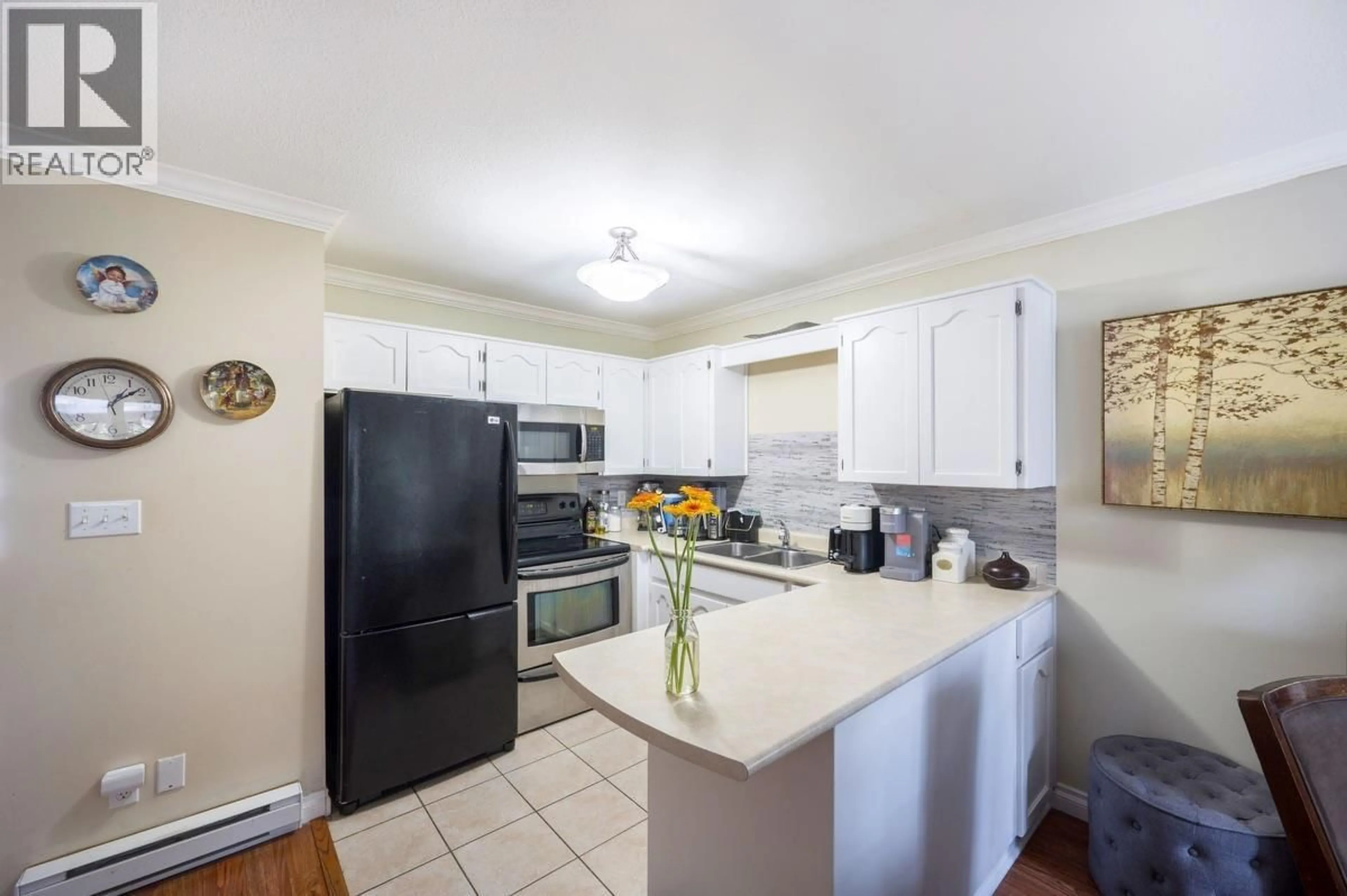Standard kitchen, unknown for 6 - 20699 120B AVENUE, Maple Ridge British Columbia V2X0A4