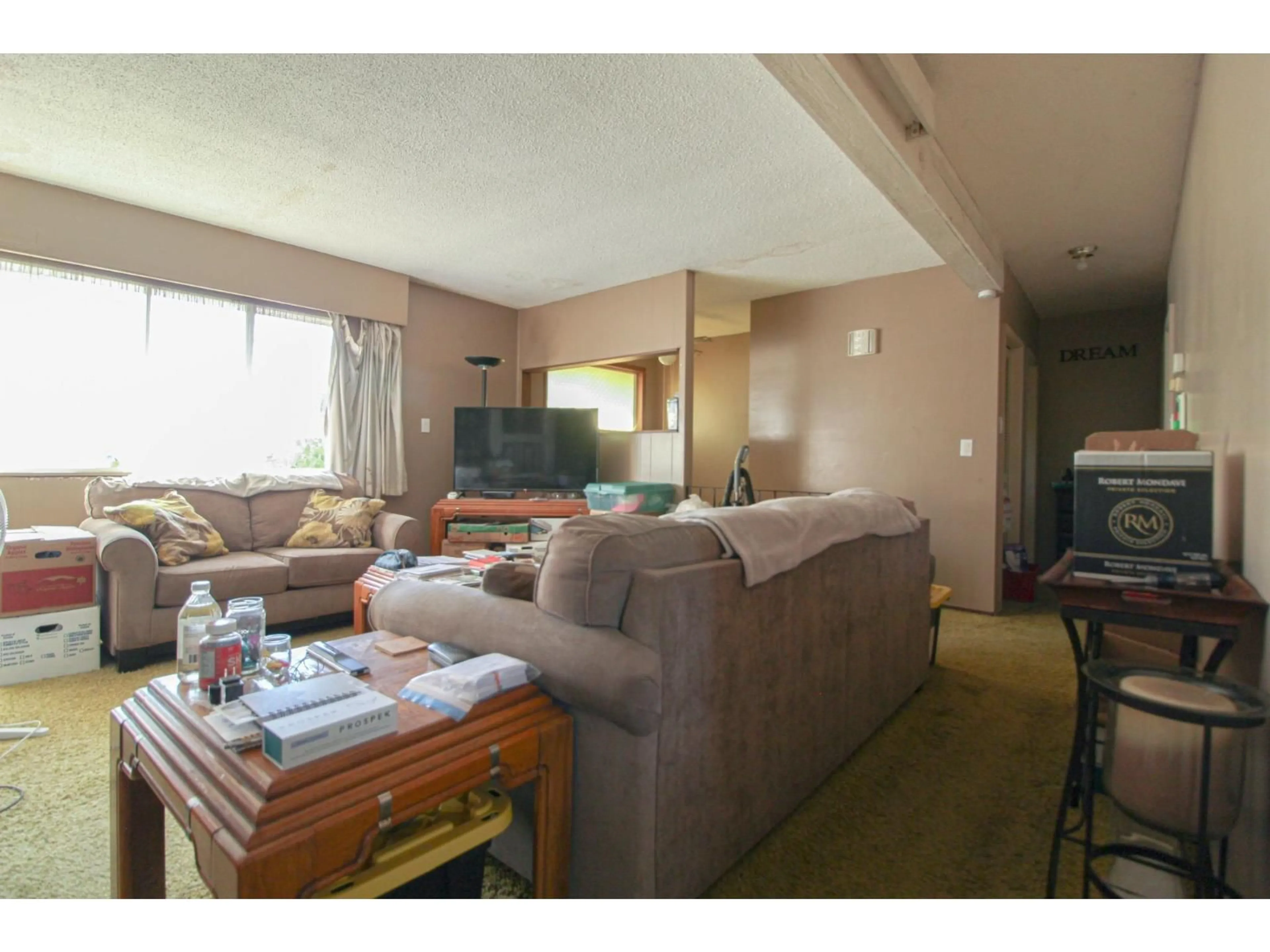 Living room with furniture, unknown for 15001 76, Surrey British Columbia V3S2H4