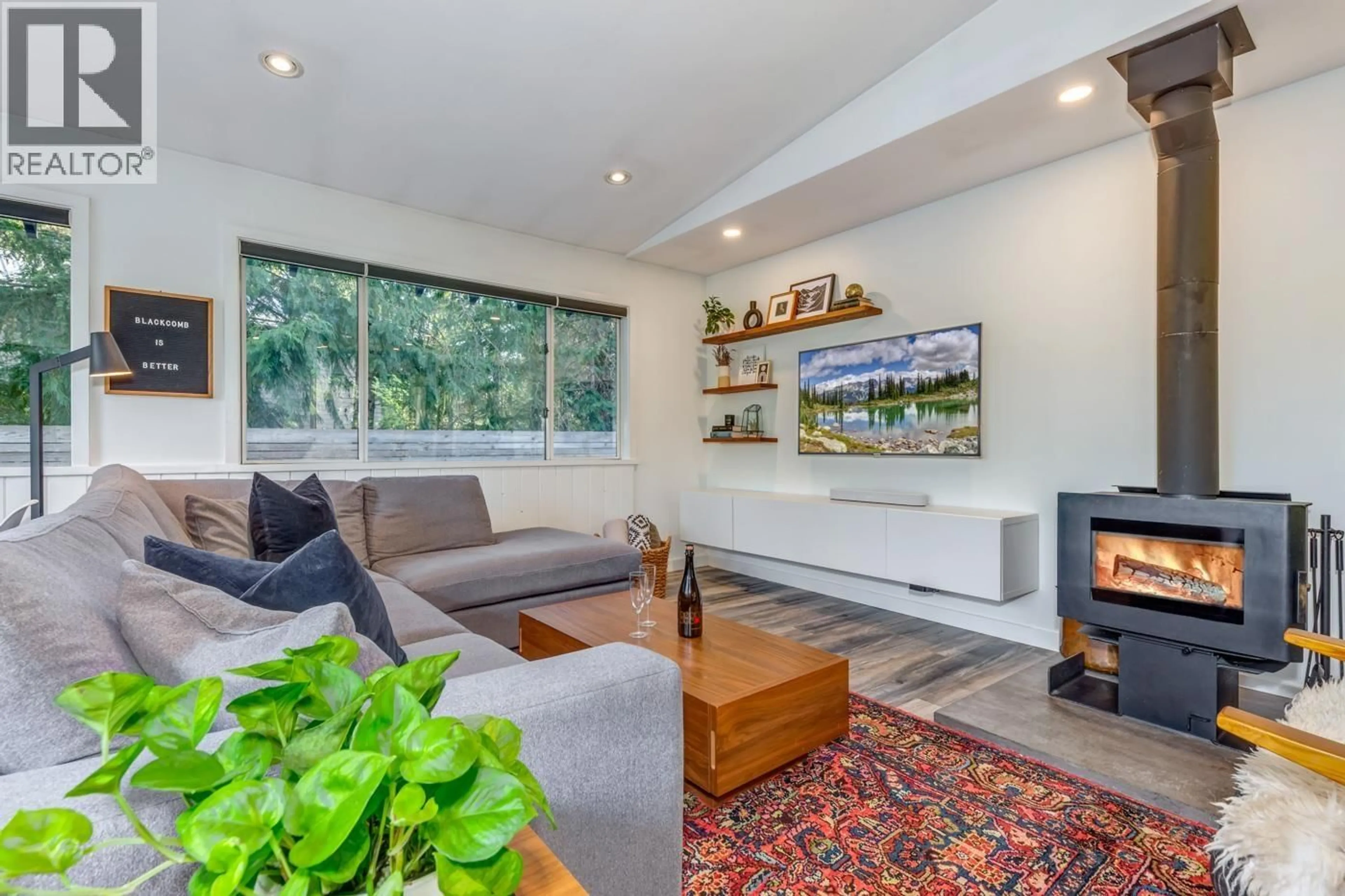 Living room with furniture, unknown for 8216 VALLEY DRIVE, Whistler British Columbia V8E0G1