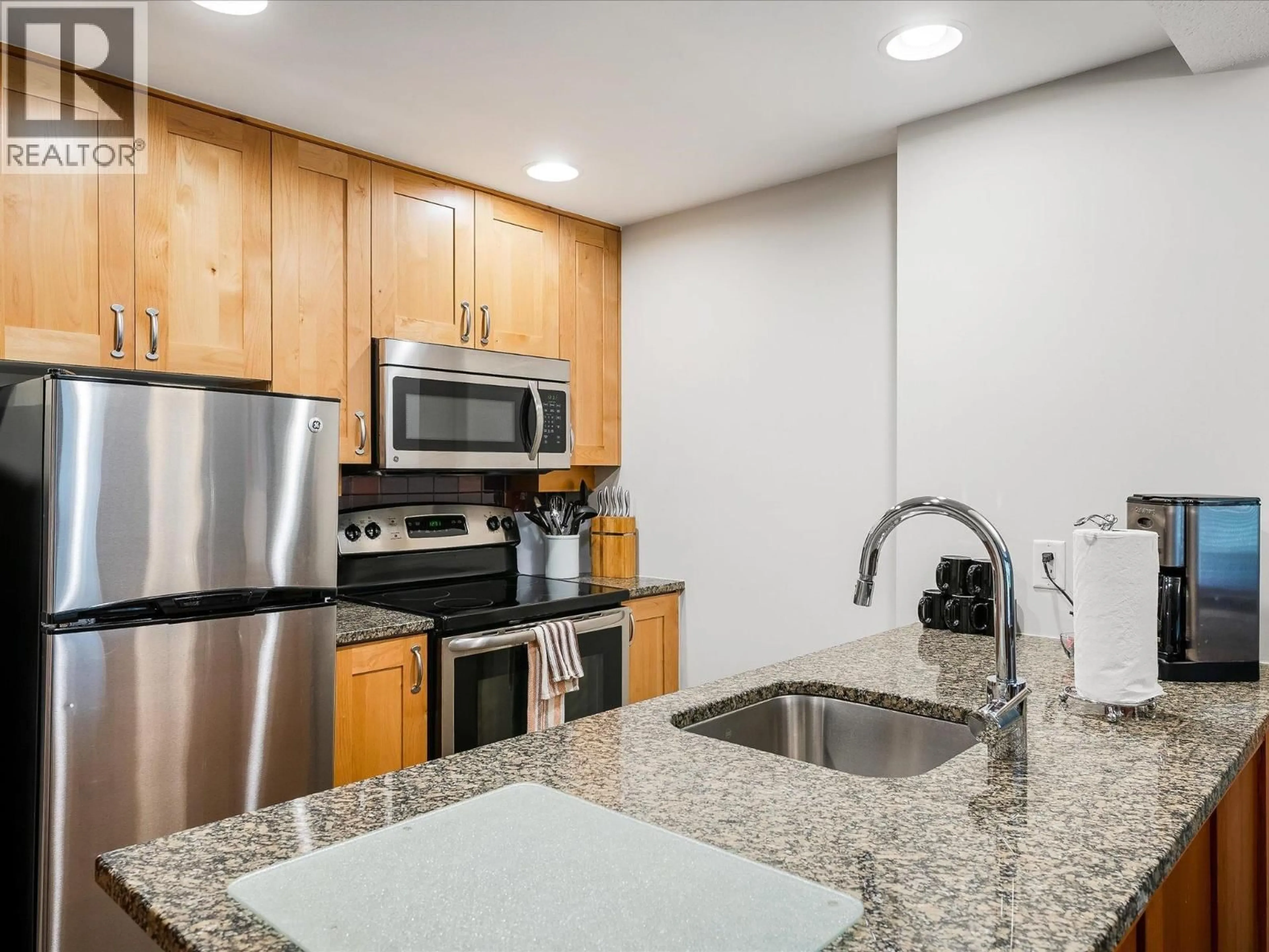 Standard kitchen, ceramic/tile floor for 436D - 2036 LONDON LANE, Whistler British Columbia V8E0N7