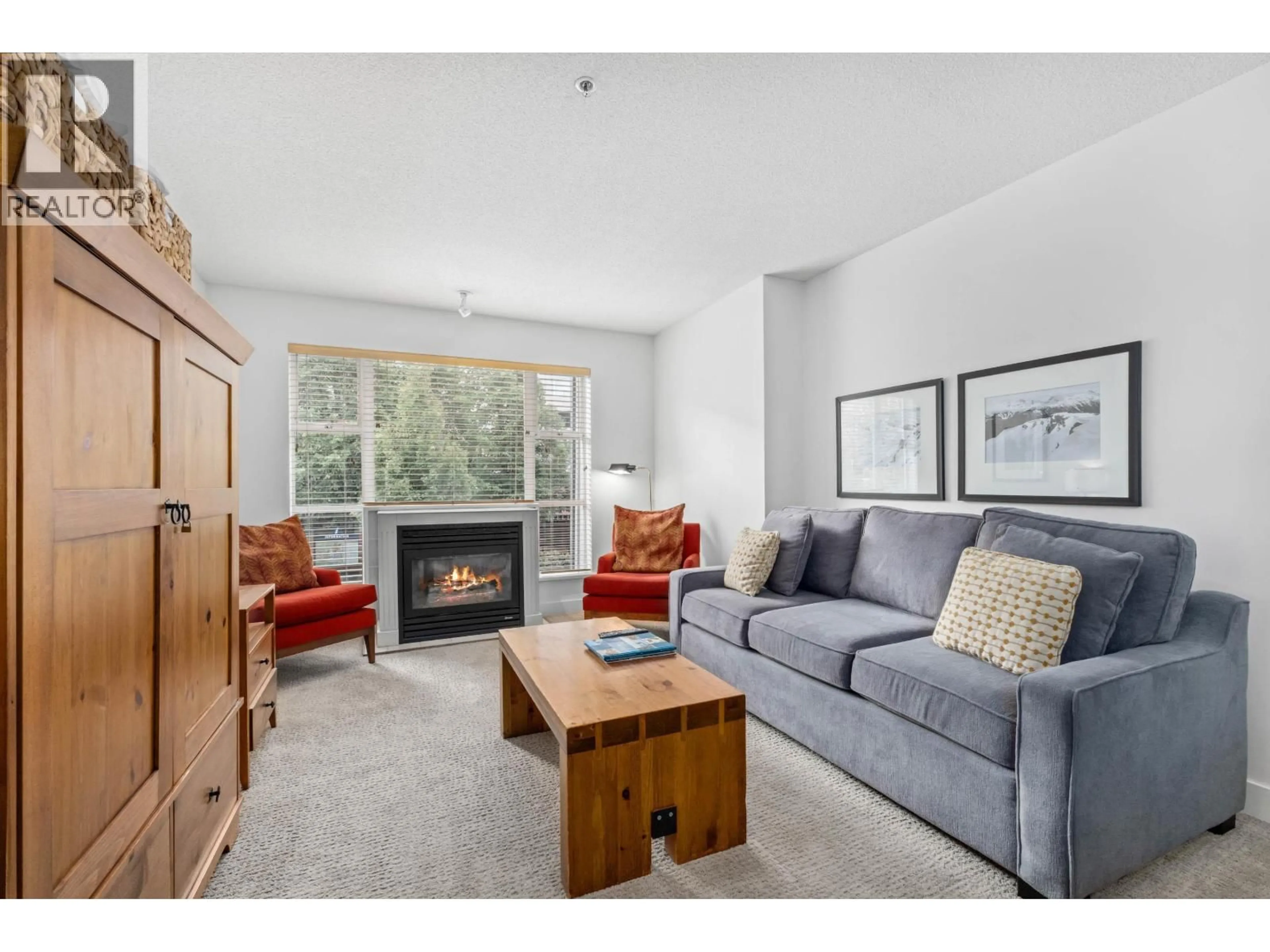 Living room with furniture, unknown for 218/219 - 4573 CHATEAU BOULEVARD, Whistler British Columbia V0N1B4