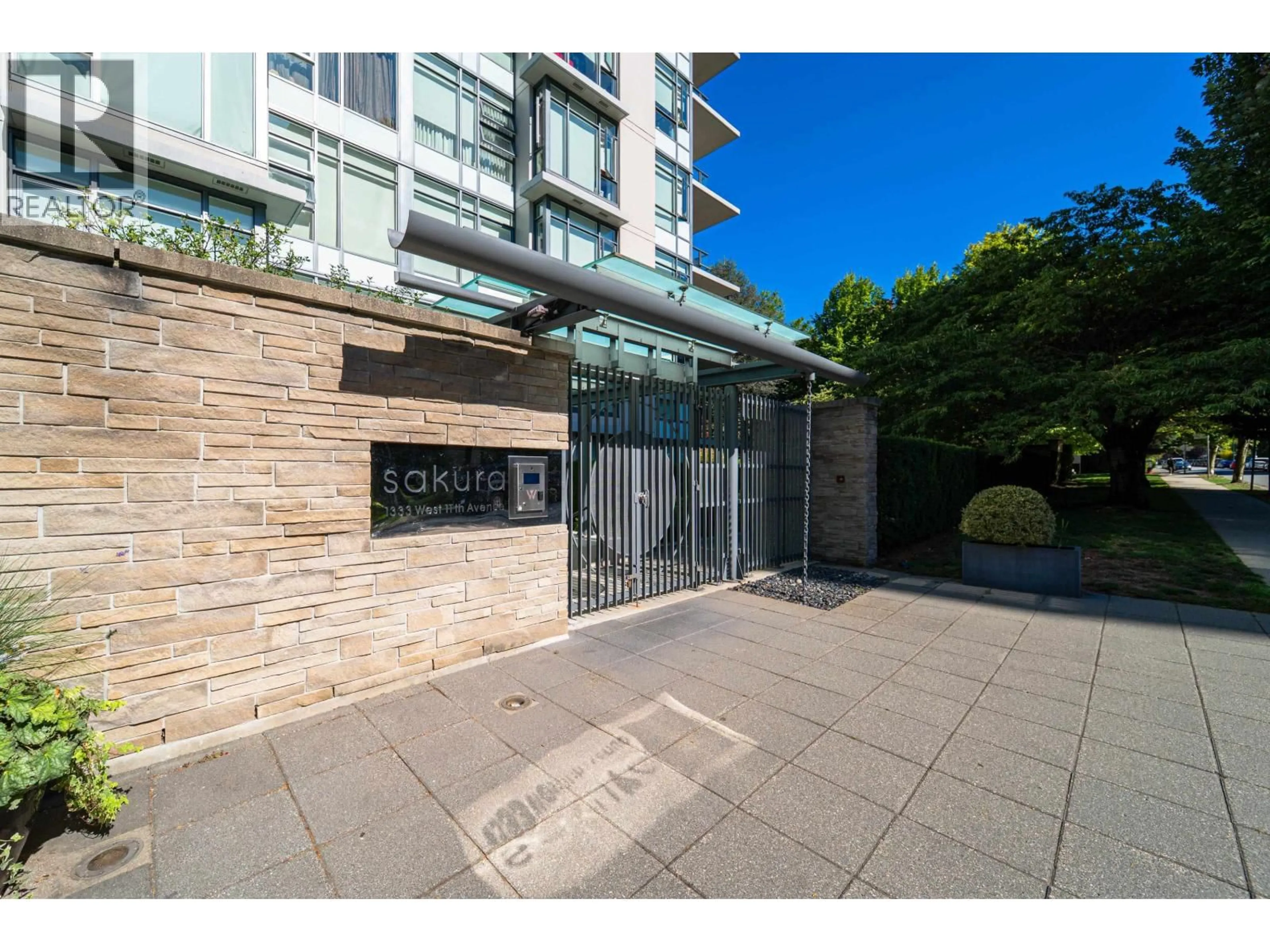 Indoor foyer for 1102 - 1333 11TH AVENUE, Vancouver British Columbia V6H0A4