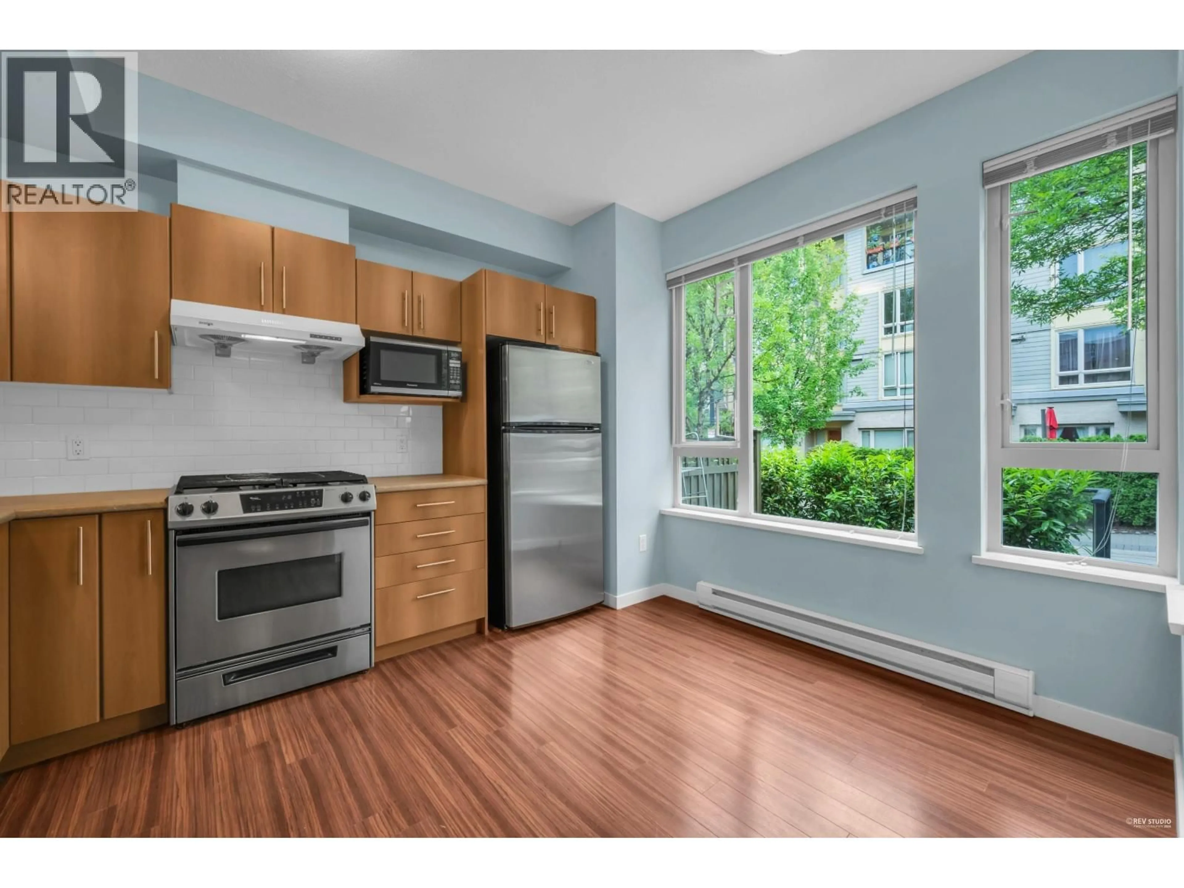 Standard kitchen, wood/laminate floor for 51 - 9229 UNIVERSITY CRESCENT, Burnaby British Columbia V5A4Z2