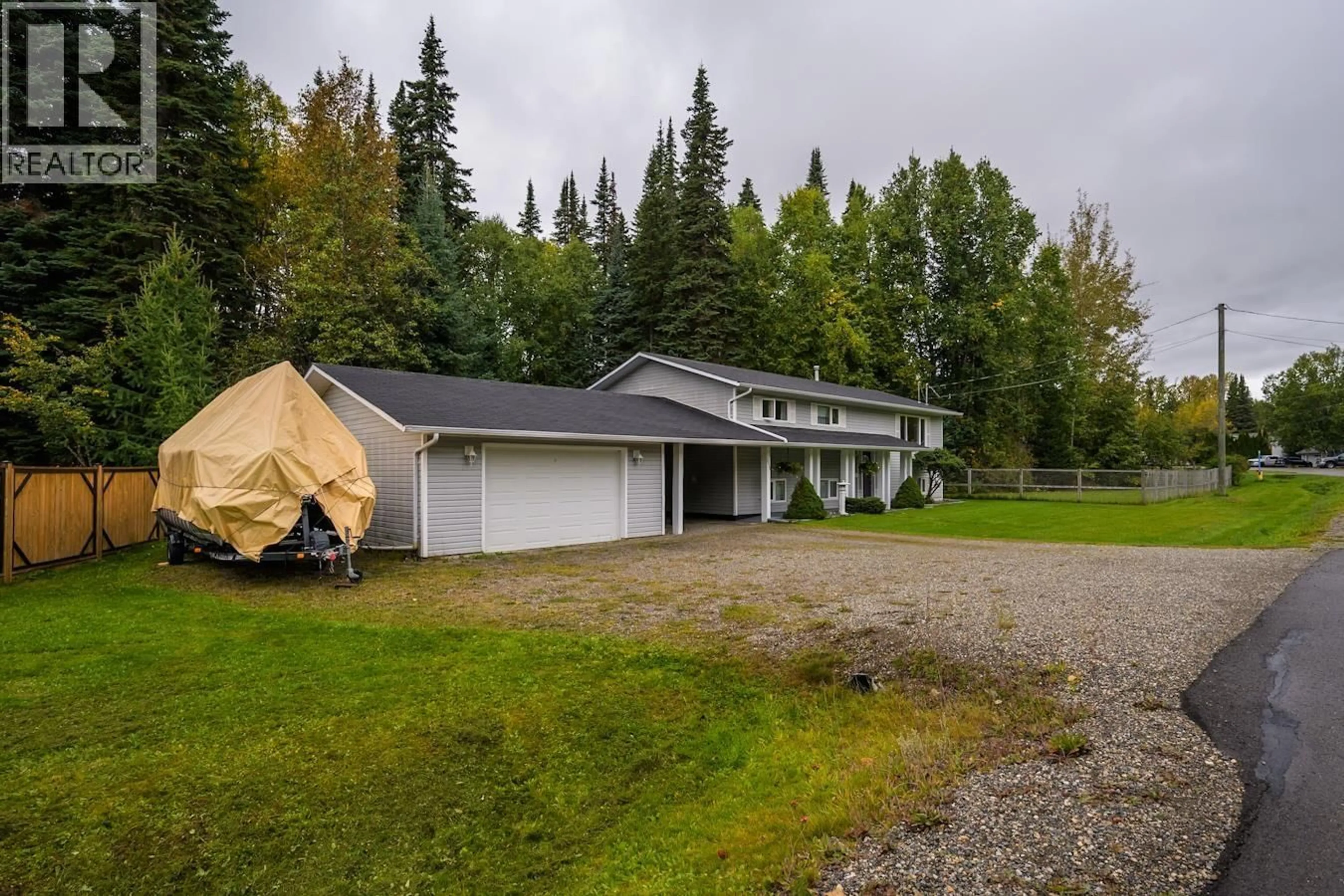 A pic from outside/outdoor area/front of a property/back of a property/a pic from drone, unknown for 7475 PEARL DRIVE, Prince George British Columbia V2K4K3