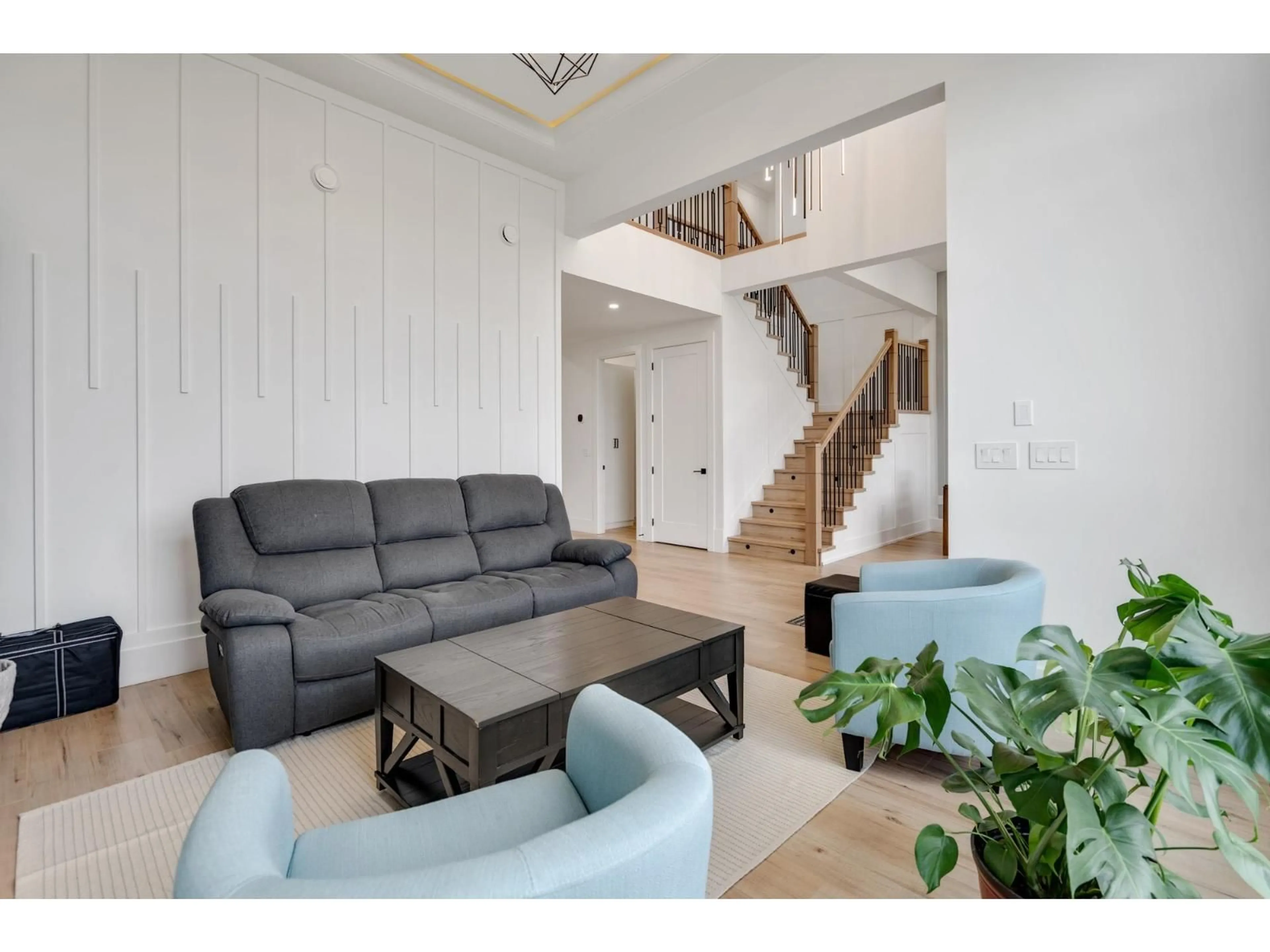 Living room with furniture, unknown for 34680 2, Abbotsford British Columbia V2S8C2