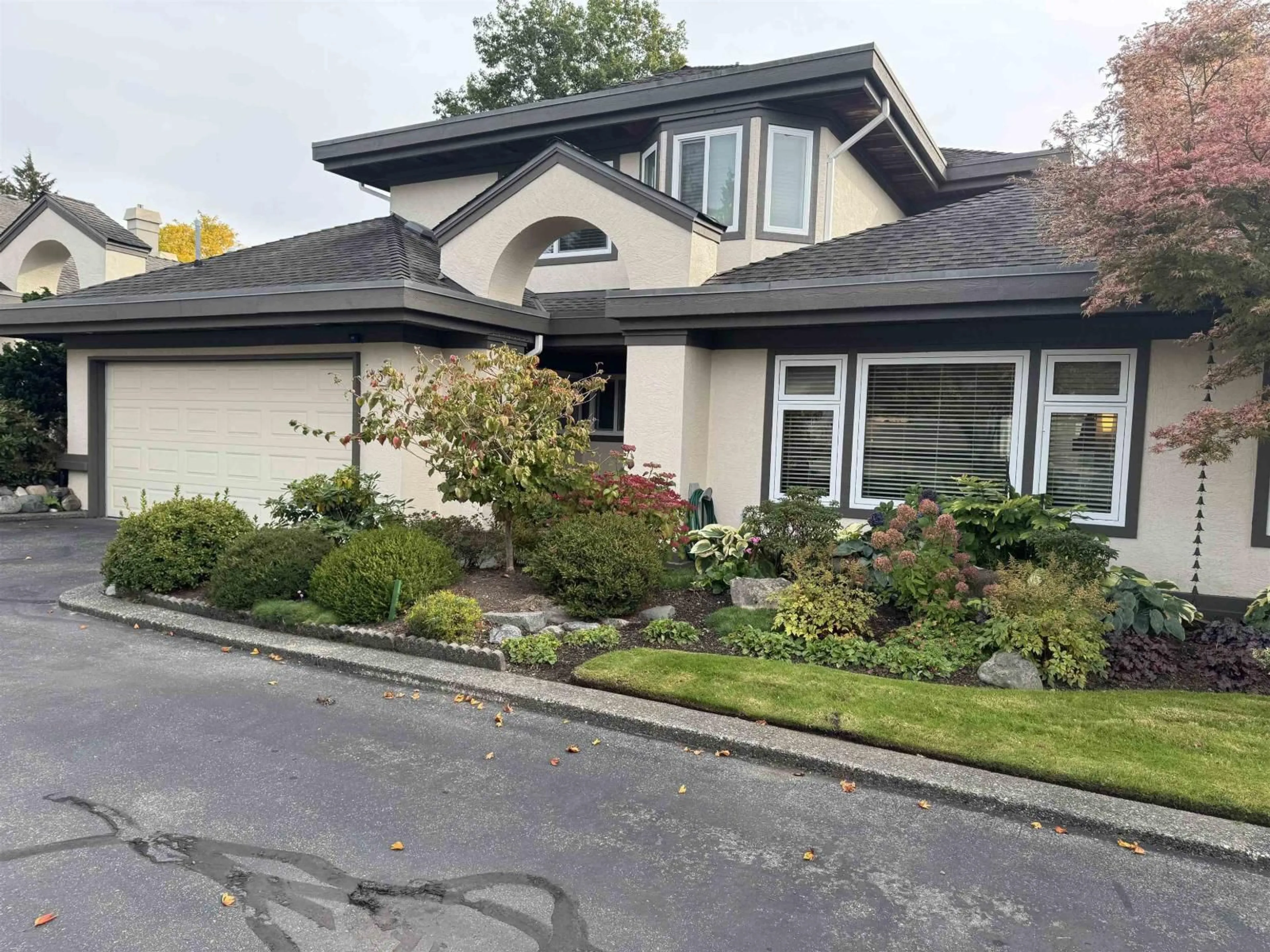 Home with vinyl exterior material, street for 3 - 12969 17, Surrey British Columbia V4A8T3