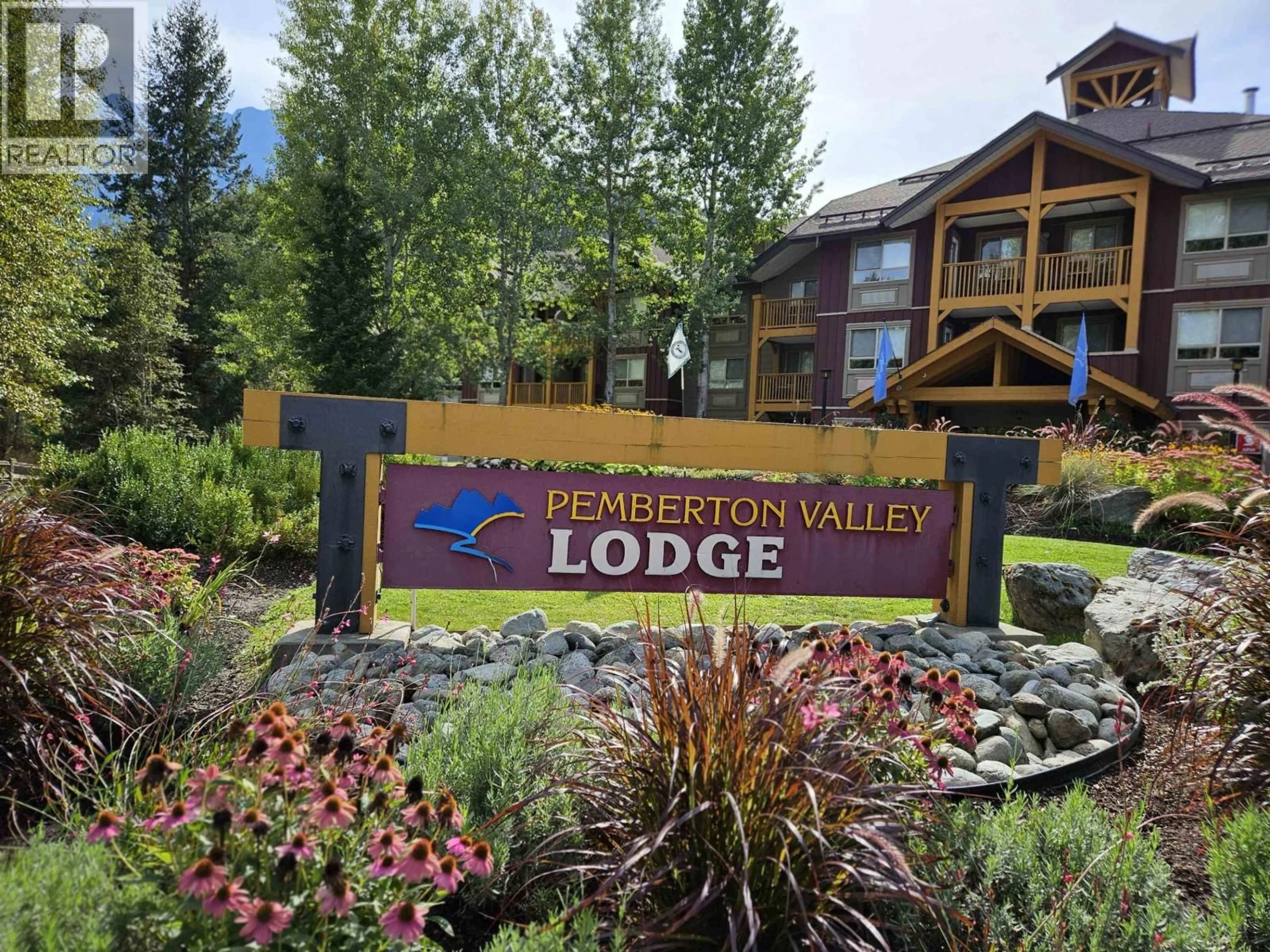 Lobby for 105 - 1490 HIGHWAY 99, Pemberton British Columbia V0N2L1