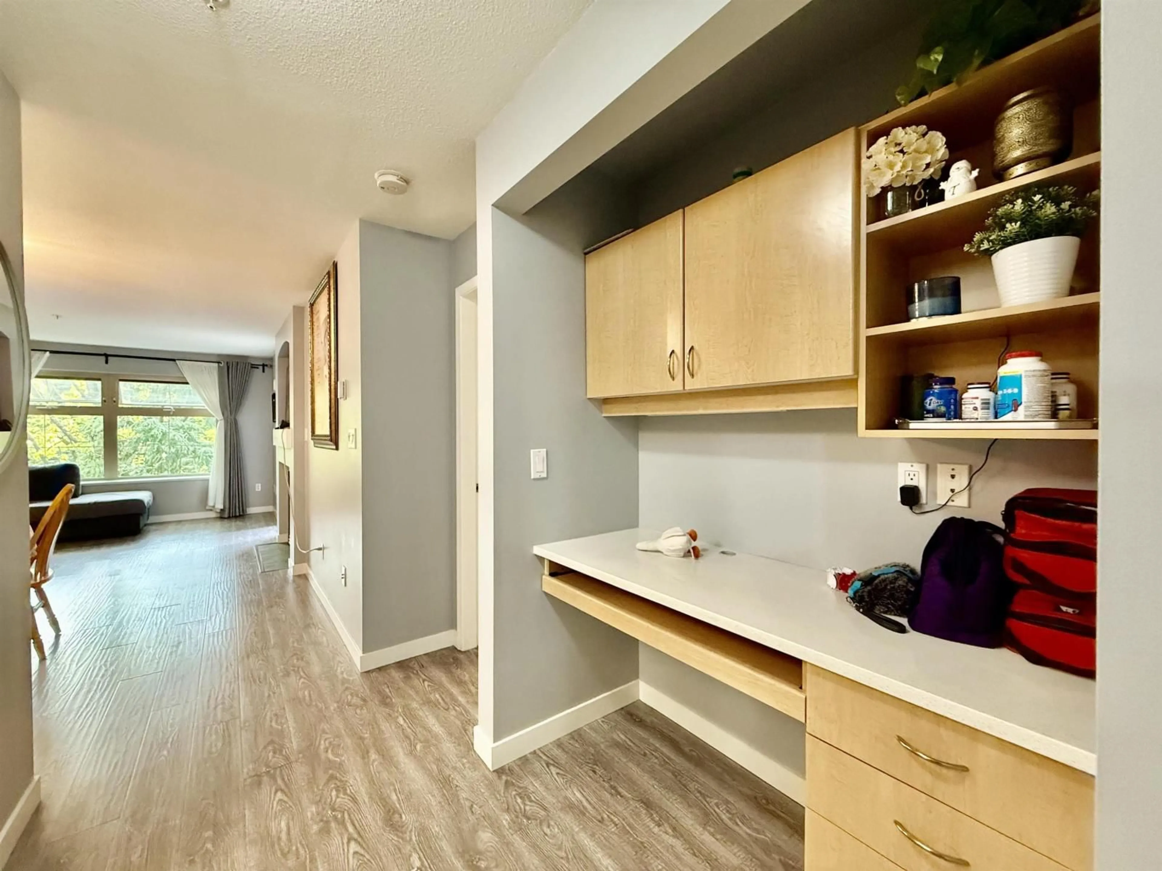 Unknown for 311 - 15220 GUILDFORD, Surrey British Columbia V3R0Y6