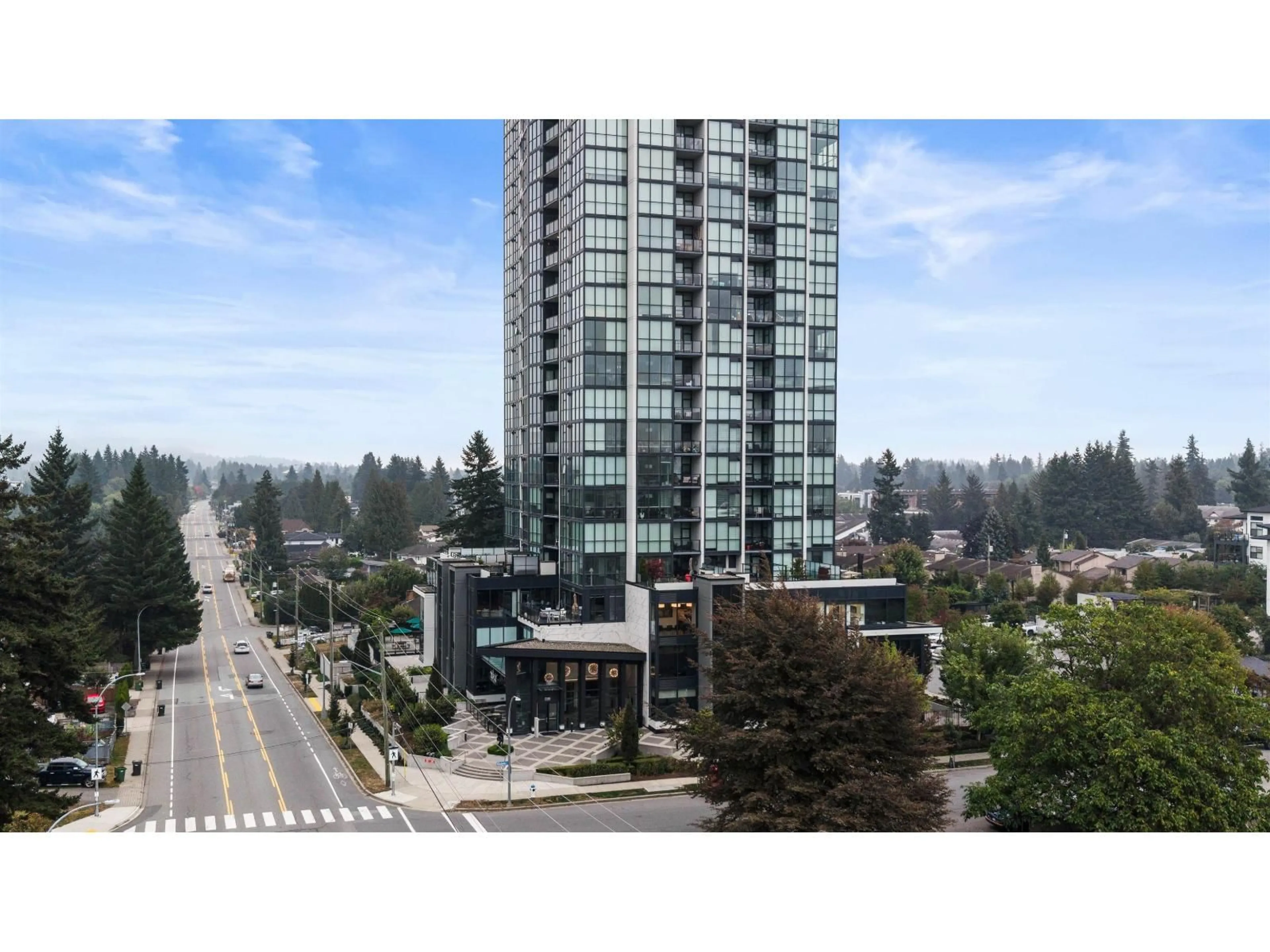A pic from outside/outdoor area/front of a property/back of a property/a pic from drone, unknown for 405 - 2180 GLADWIN, Abbotsford British Columbia V2S0H4